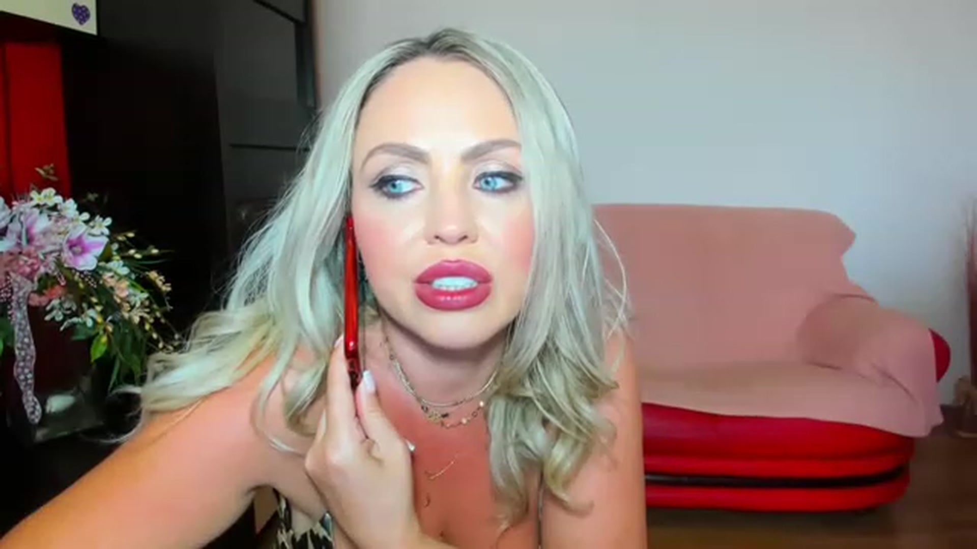 Gallery image thumbnail from MISS_JOY99's myfreecams stream on, 06/27/2023, 13:19 image 14 of 20