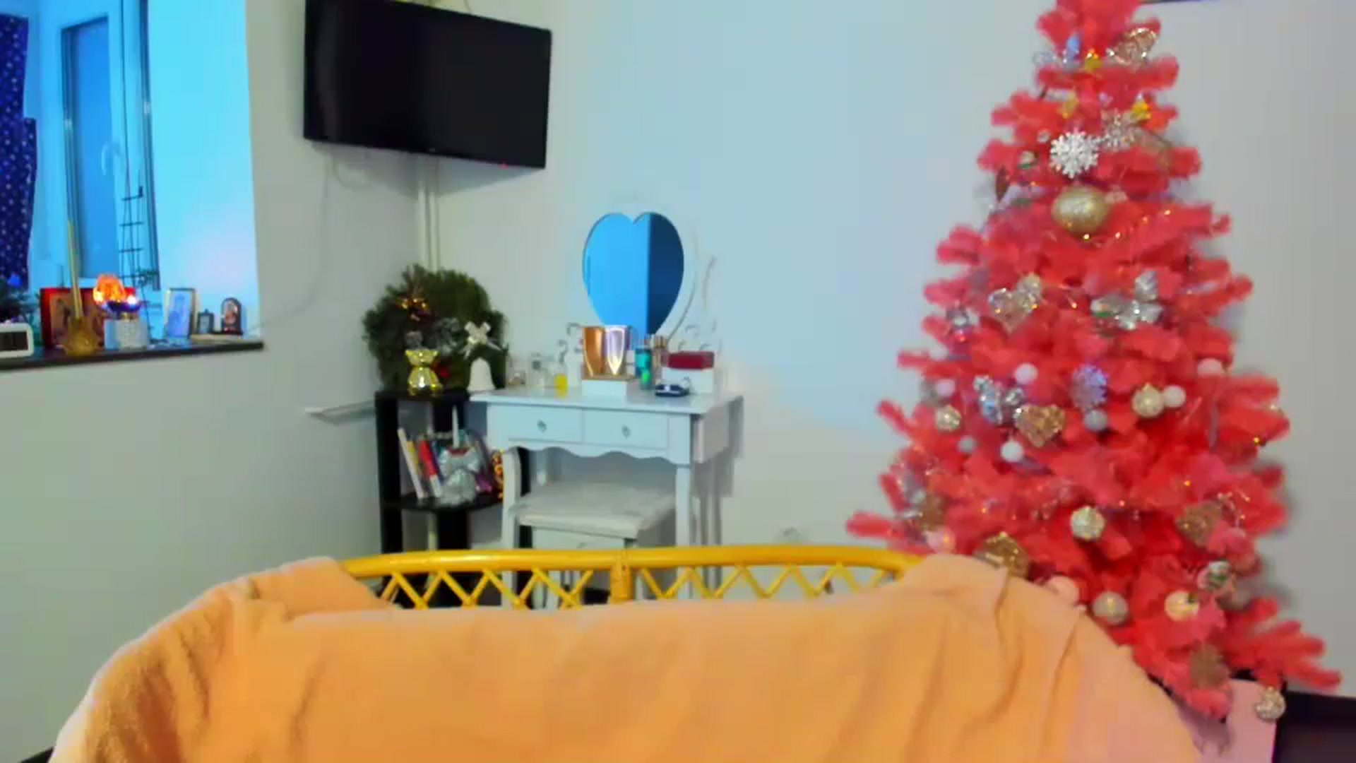 Gallery image thumbnail from MISS_JOY99's myfreecams stream on, 12/25/2023, 17:17 image 20 of 20