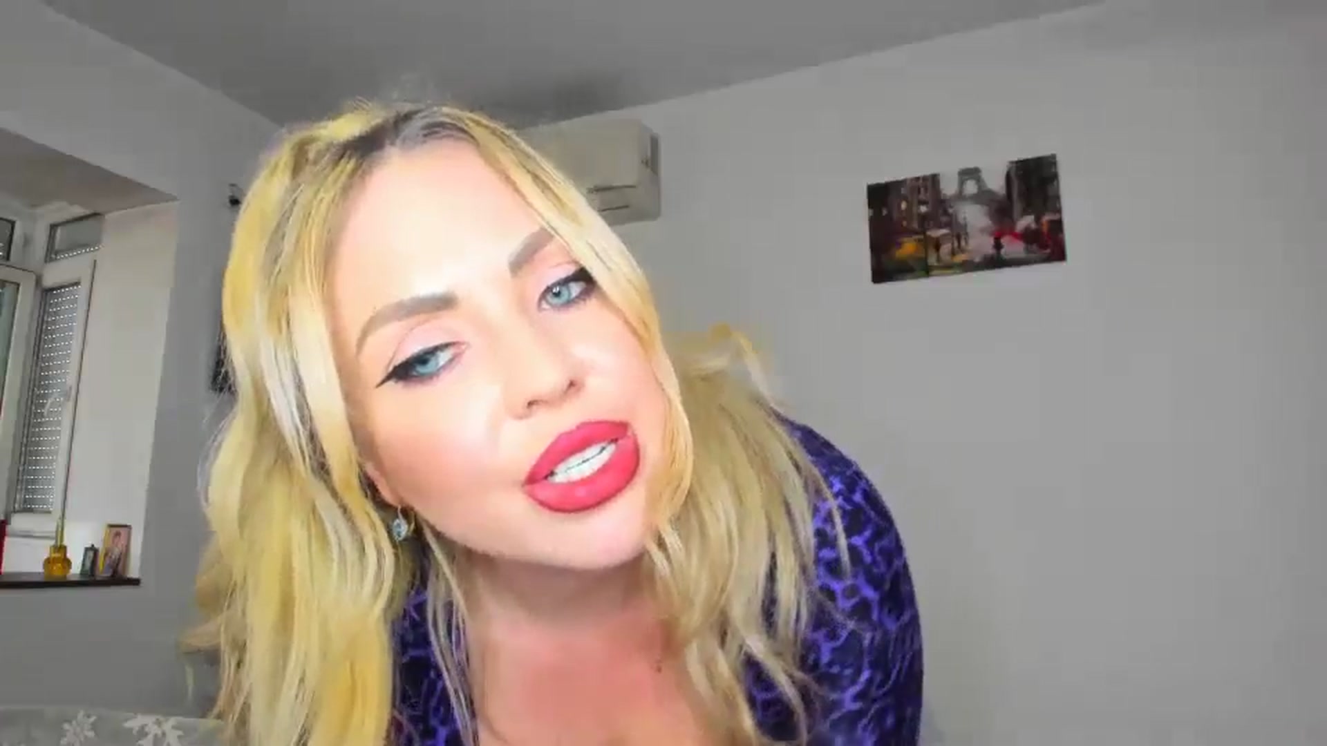 Gallery image thumbnail from MISS_JOY99's myfreecams stream on, 10/27/2024, 11:37 image 16 of 20