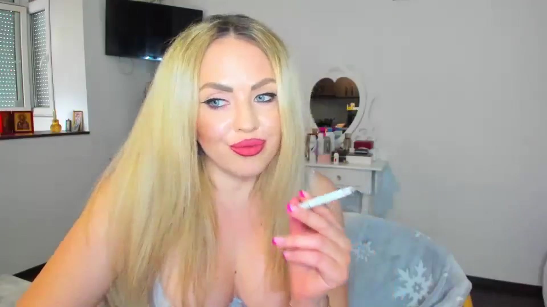 Gallery image thumbnail from MISS_JOY99's myfreecams stream on, 10/30/2024, 12:26 image 6 of 20