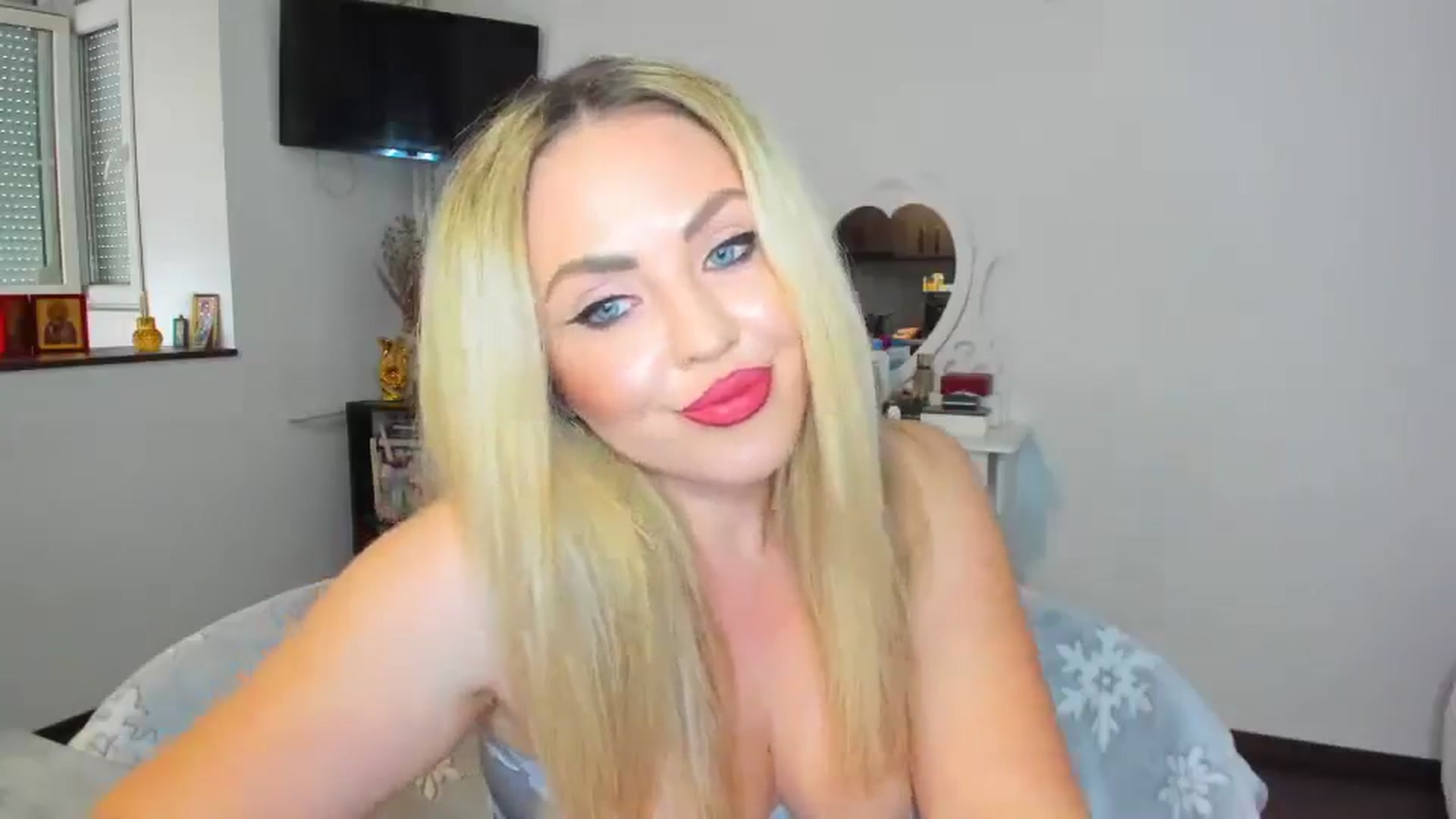 Gallery image thumbnail from MISS_JOY99's myfreecams stream on, 10/30/2024, 12:41 image 11 of 20