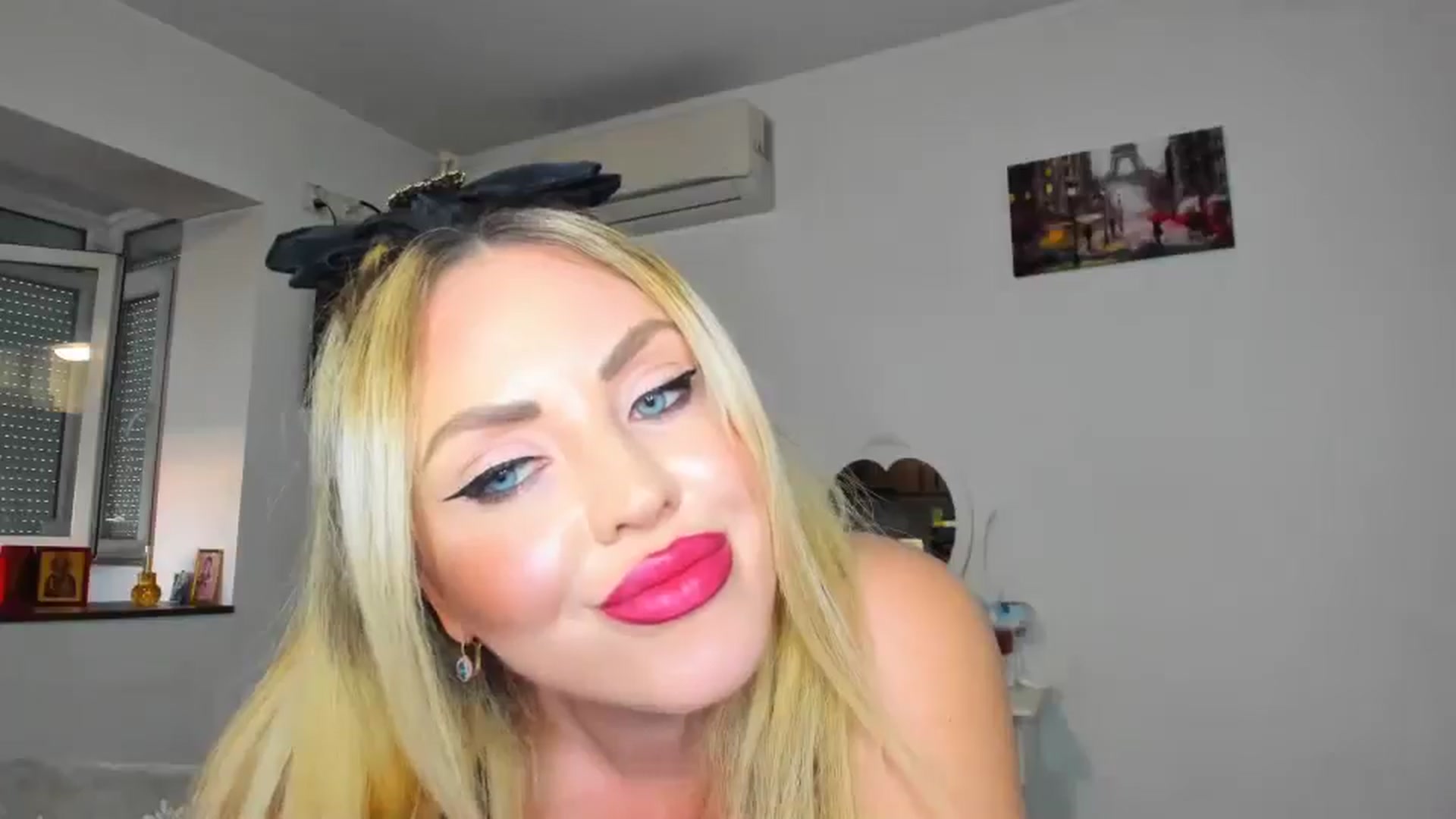 Gallery image thumbnail from MISS_JOY99's myfreecams stream on, 11/03/2024, 13:28 image 4 of 20