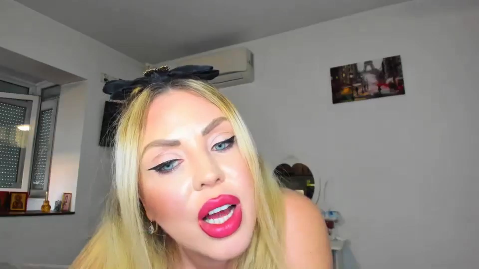 Gallery image thumbnail from MISS_JOY99's myfreecams stream on, 11/03/2024, 13:28 image 6 of 20