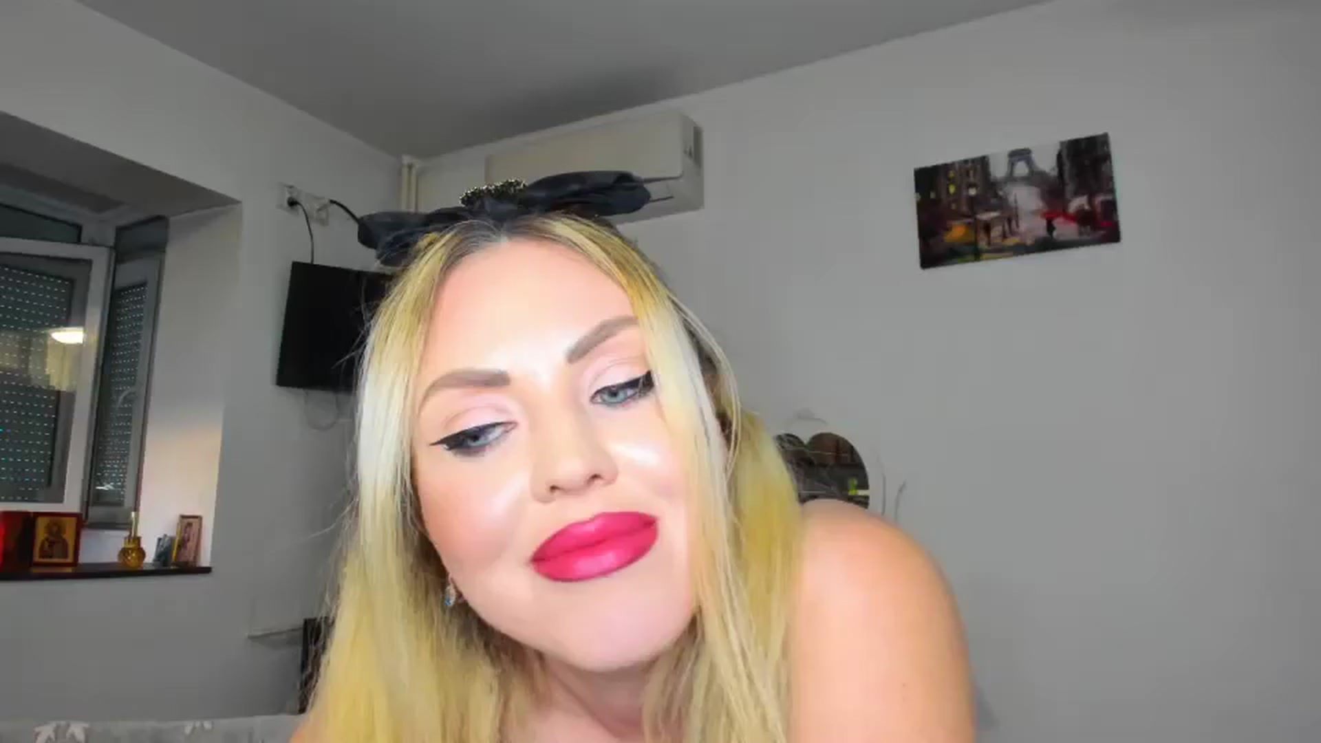 Gallery image thumbnail from MISS_JOY99's myfreecams stream on, 11/03/2024, 14:01 image 1 of 20