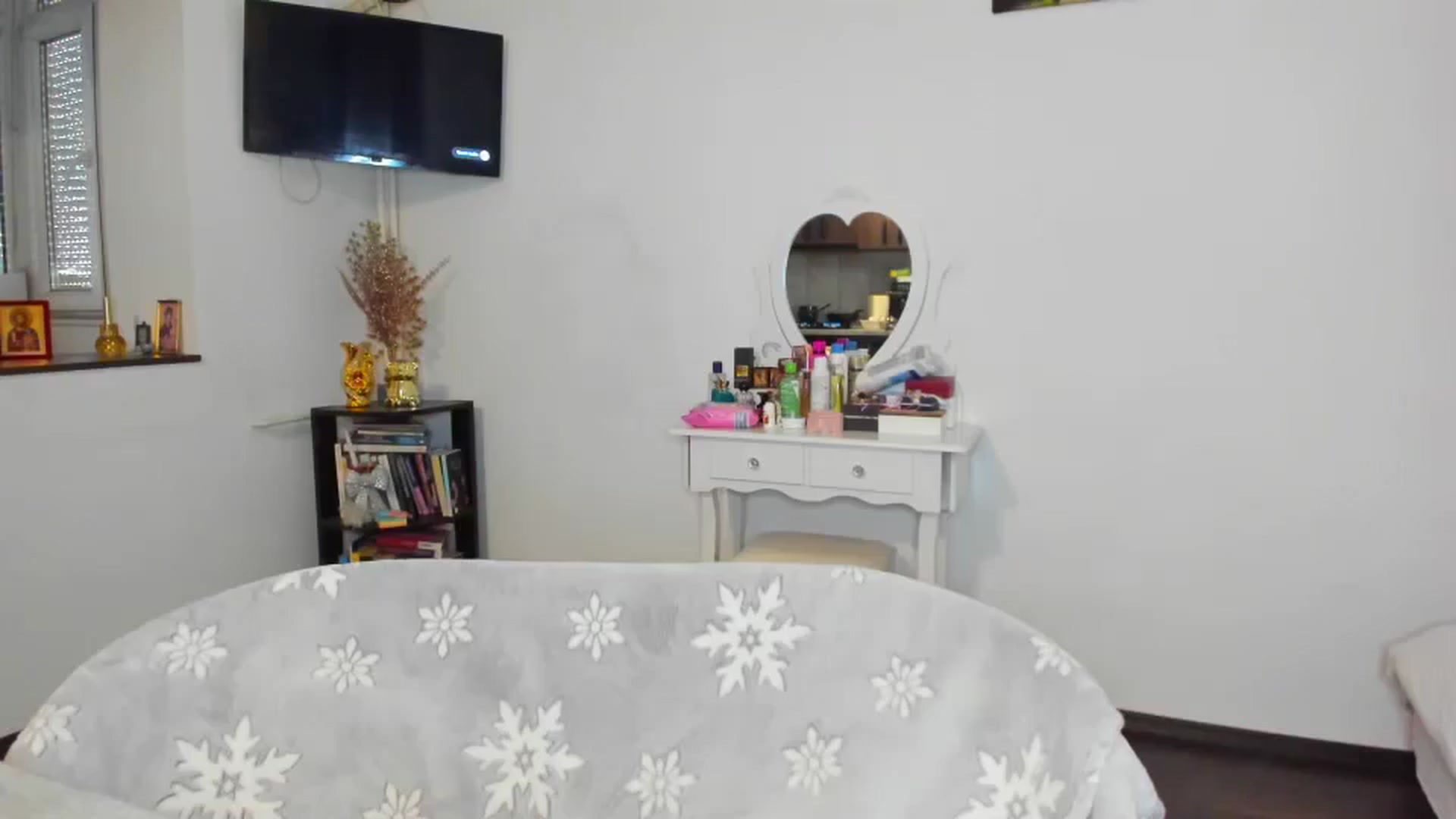 Gallery image thumbnail from MISS_JOY99's myfreecams stream on, 11/04/2024, 10:06 image 18 of 20