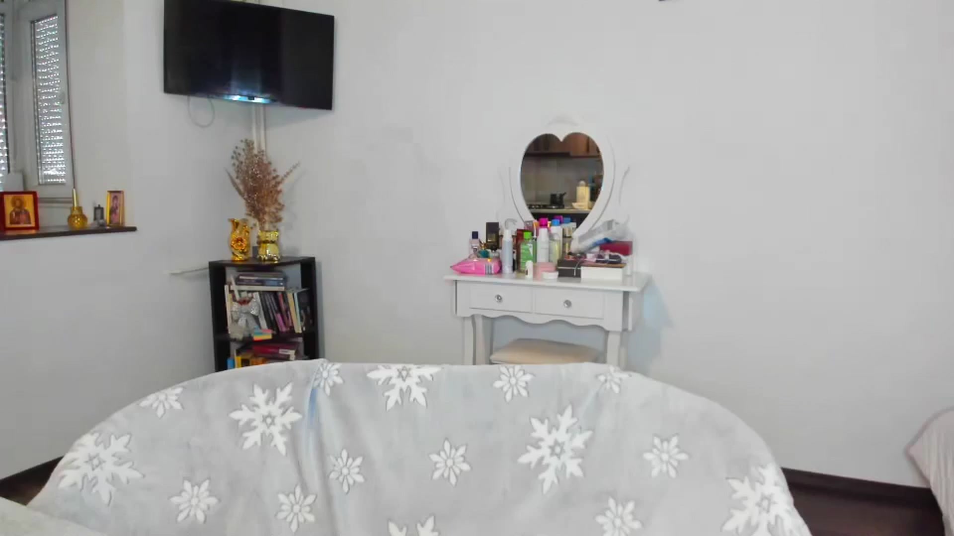 Gallery image thumbnail from MISS_JOY99's myfreecams stream on, 11/05/2024, 08:46 image 3 of 20