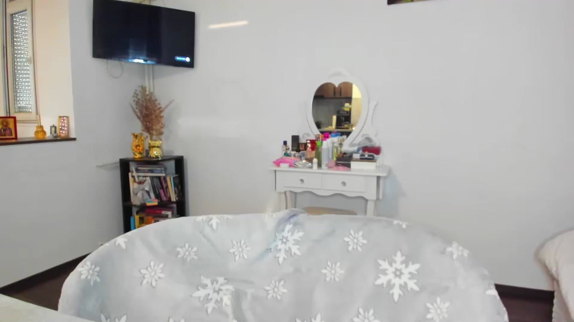 Gallery image thumbnail from MISS_JOY99's myfreecams stream on, 11/08/2024, 13:26 image 15 of 20