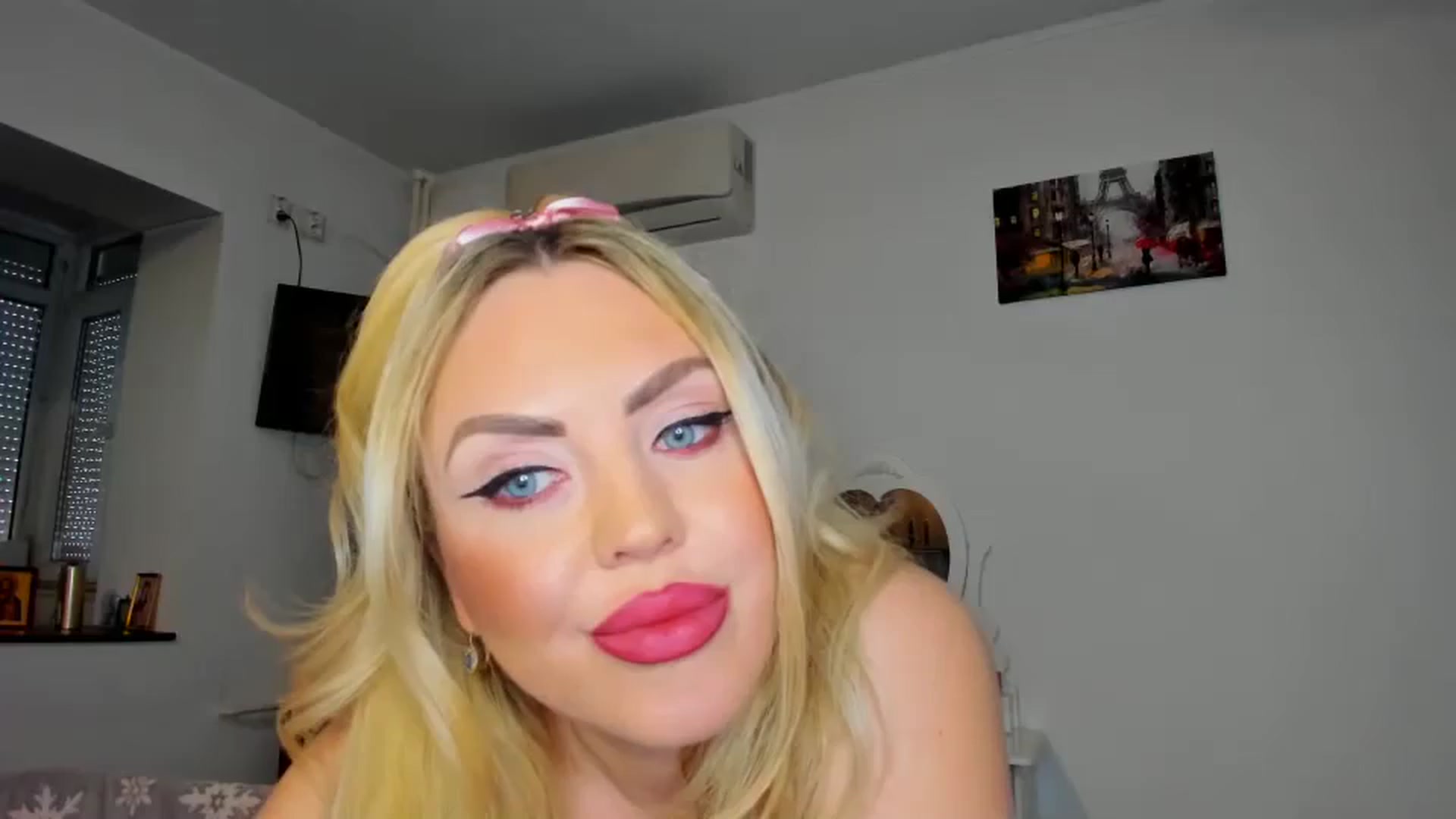 Gallery image thumbnail from MISS_JOY99's myfreecams stream on, 12/05/2024, 12:22 image 3 of 20