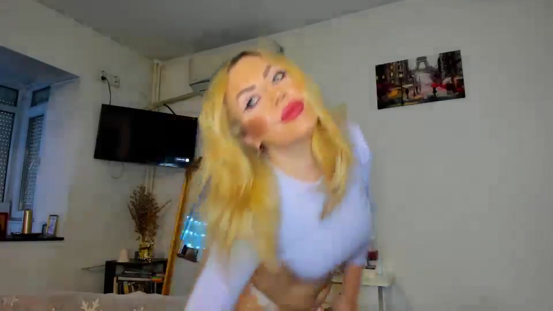 Gallery image thumbnail from MISS_JOY99's myfreecams stream on, 12/10/2024, 10:41 image 5 of 20