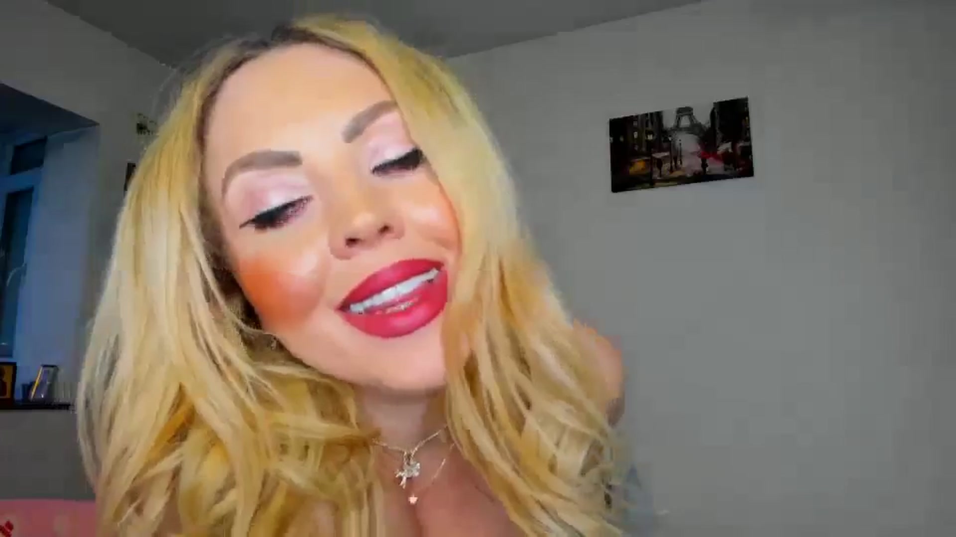 Gallery image thumbnail from MISS_JOY99's myfreecams stream on, 12/29/2024, 14:08 image 19 of 20