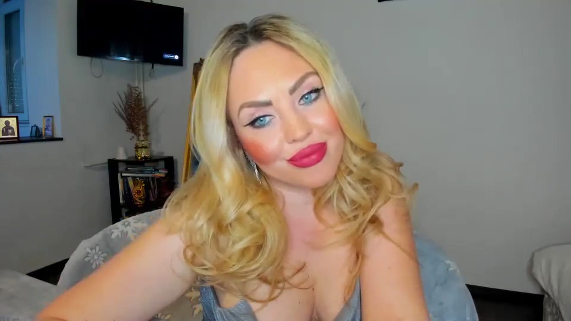 Gallery image thumbnail from MISS_JOY99's myfreecams stream on, 01/01/2025, 16:18 image 3 of 20