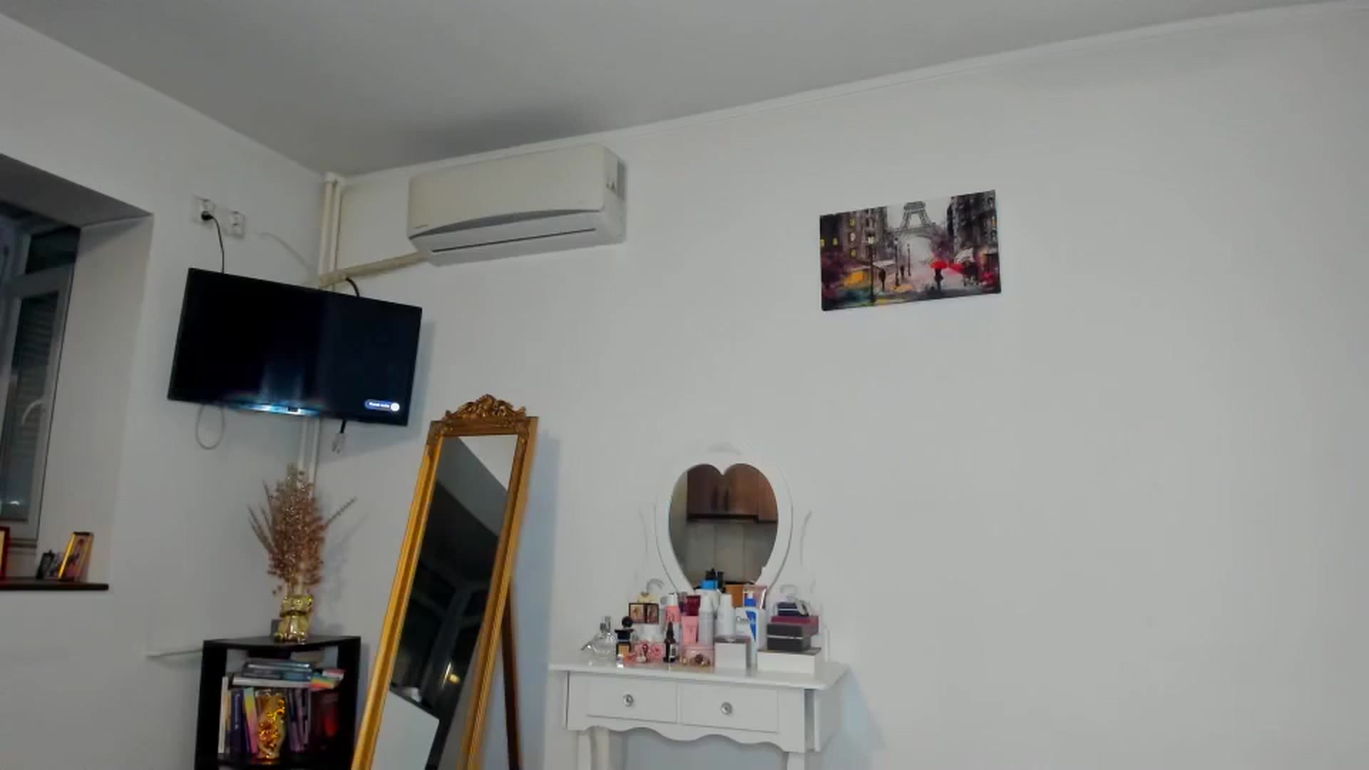 Gallery image thumbnail from MISS_JOY99's myfreecams stream on, 02/16/2025, 16:49 image 16 of 20