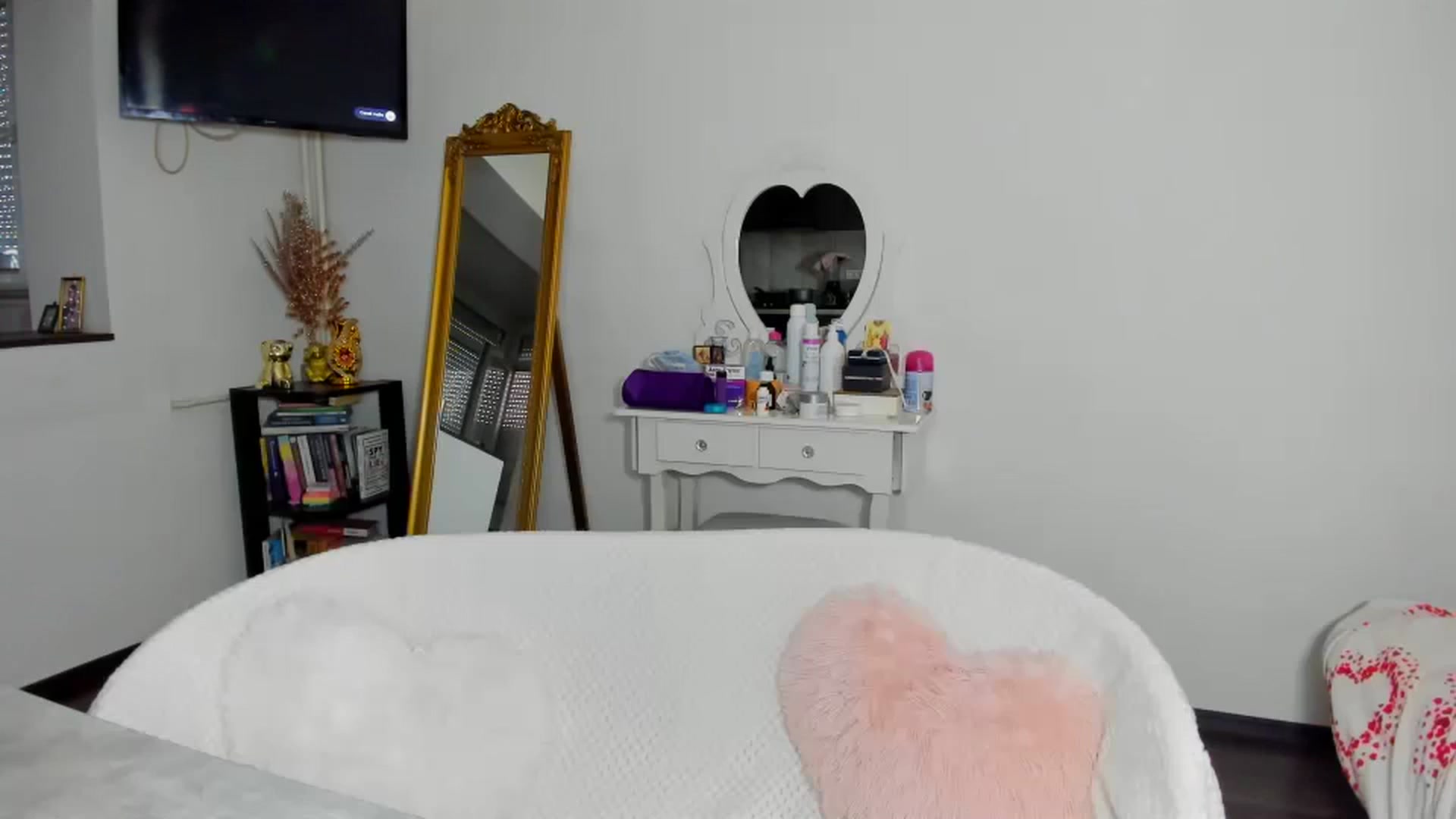 Gallery image thumbnail from MISS_JOY99's myfreecams stream on, 11/03/2025, 10:54 image 16 of 20