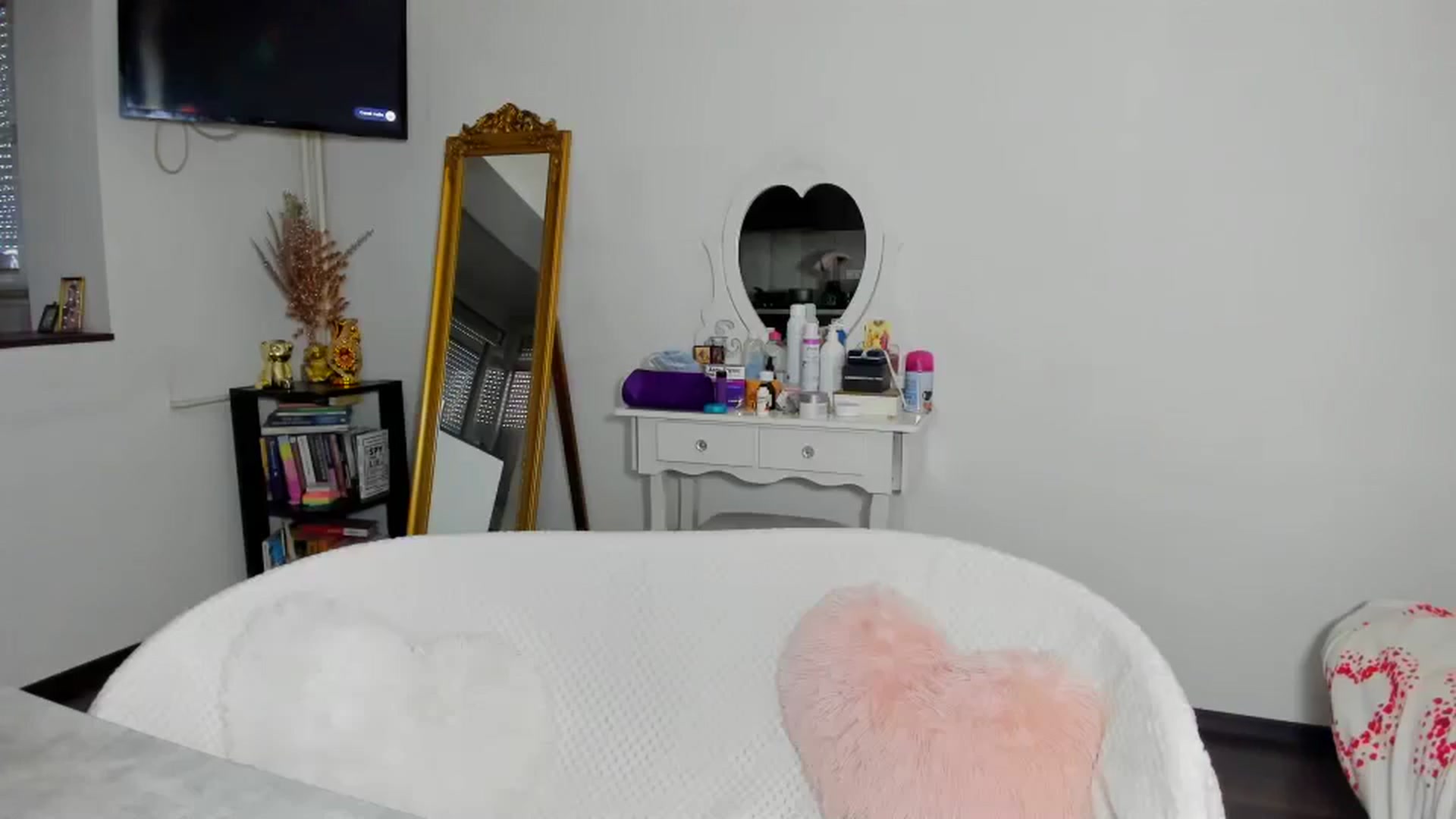 Gallery image thumbnail from MISS_JOY99's myfreecams stream on, 11/03/2025, 10:54 image 15 of 20