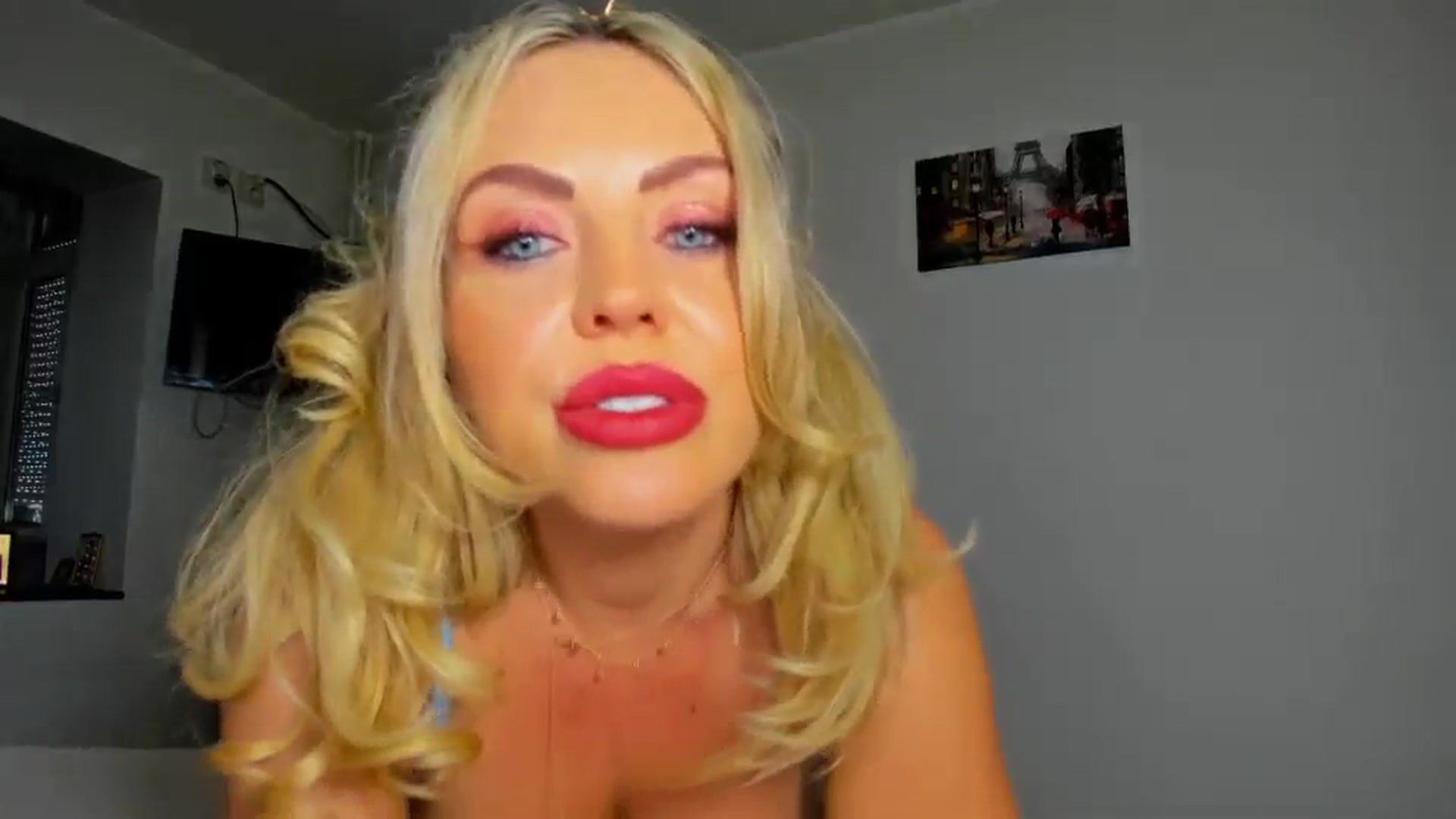 Gallery image thumbnail from MISS_JOY99's myfreecams stream on, 11/03/2025, 10:54 image 5 of 20