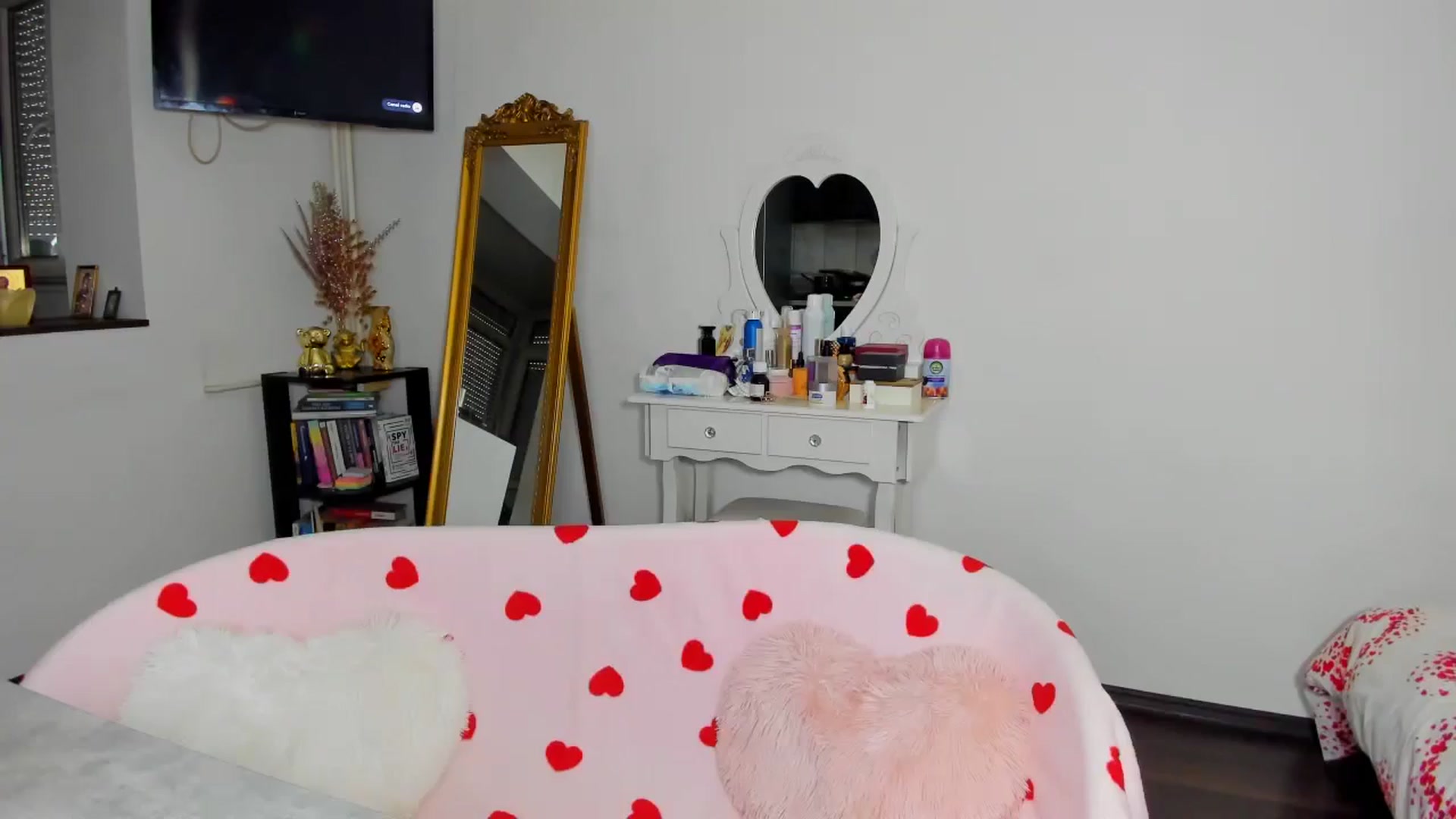 Gallery image thumbnail from MISS_JOY99's myfreecams stream on, 11/22/2025, 13:22 image 18 of 20