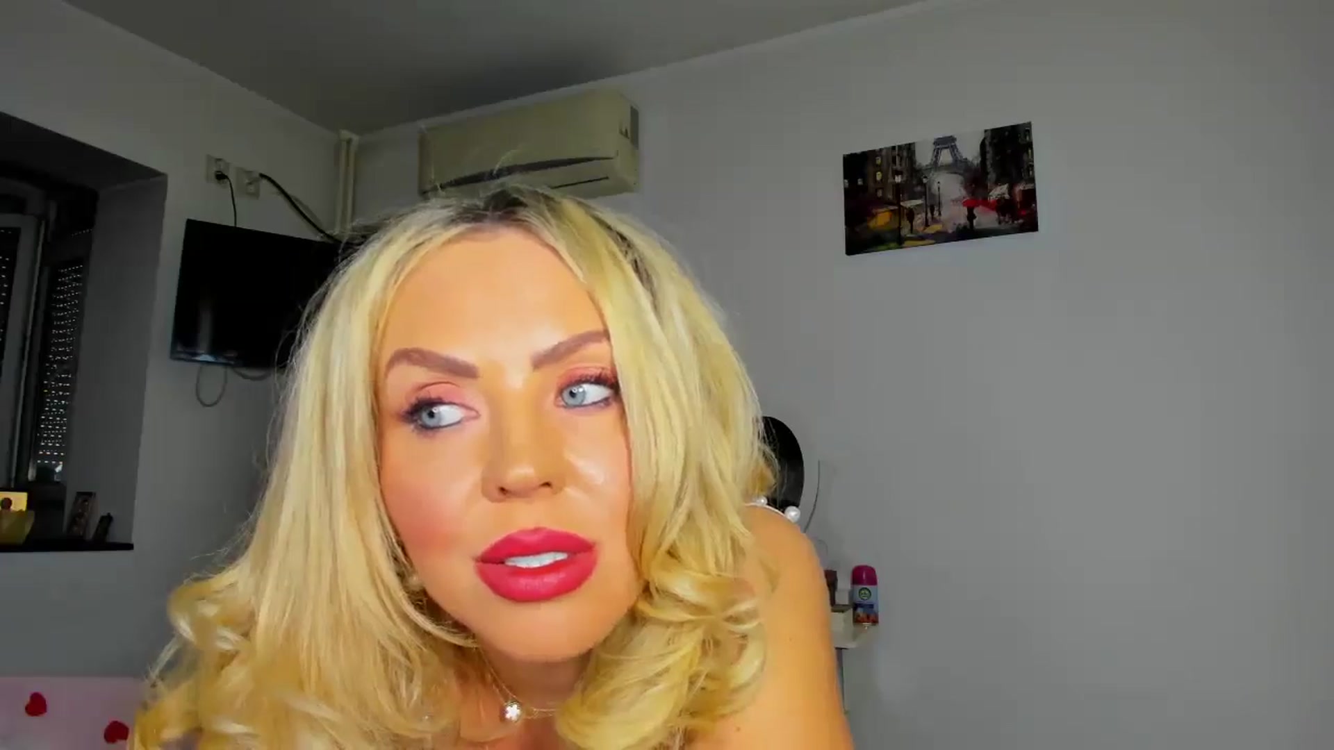 Gallery image thumbnail from MISS_JOY99's myfreecams stream on, 11/22/2025, 13:22 image 17 of 20