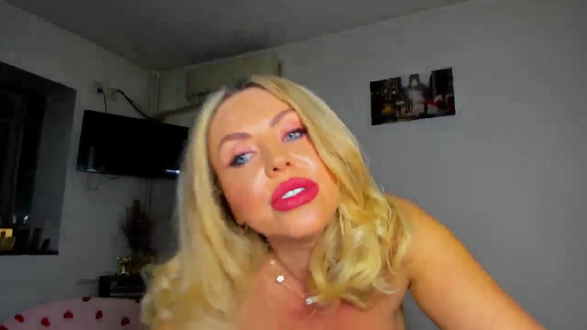 Gallery image thumbnail from MISS_JOY99's myfreecams stream on, 11/22/2025, 17:49 image 2 of 20