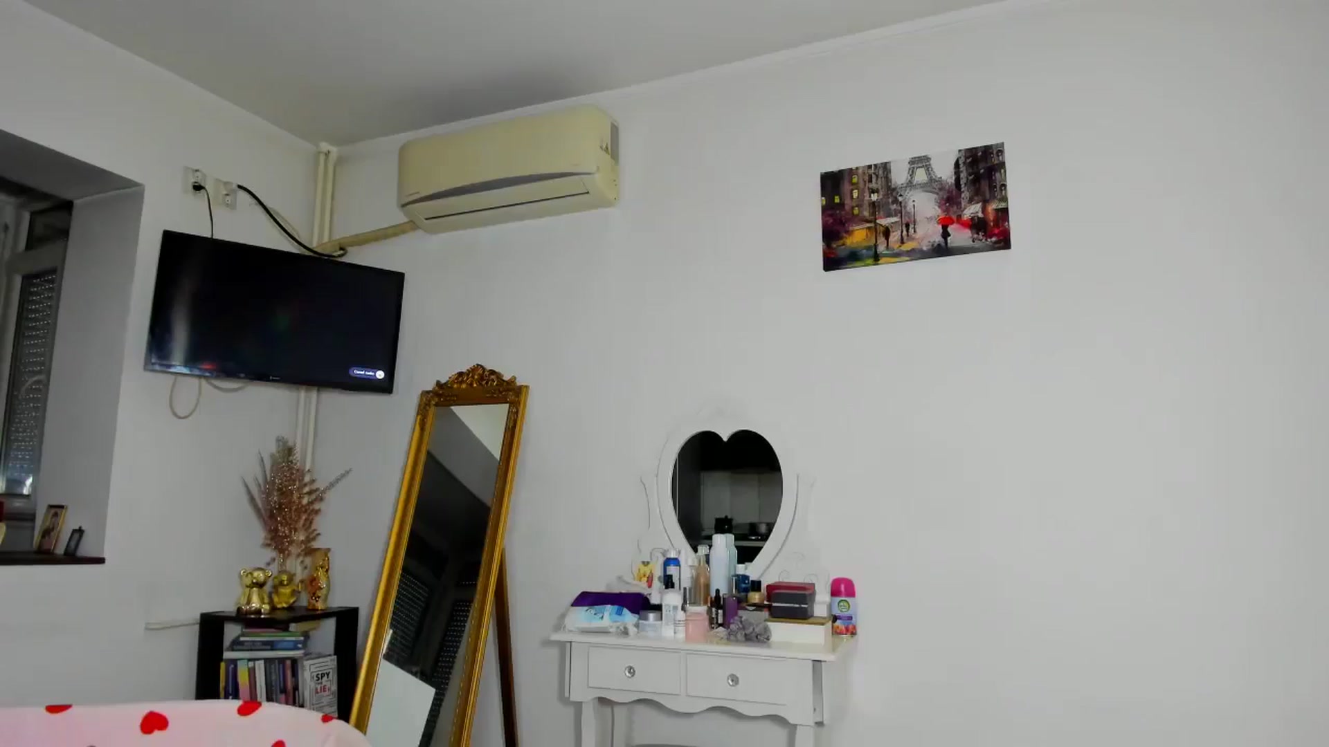 Gallery image thumbnail from MISS_JOY99's myfreecams stream on, 11/23/2025, 14:32 image 14 of 20