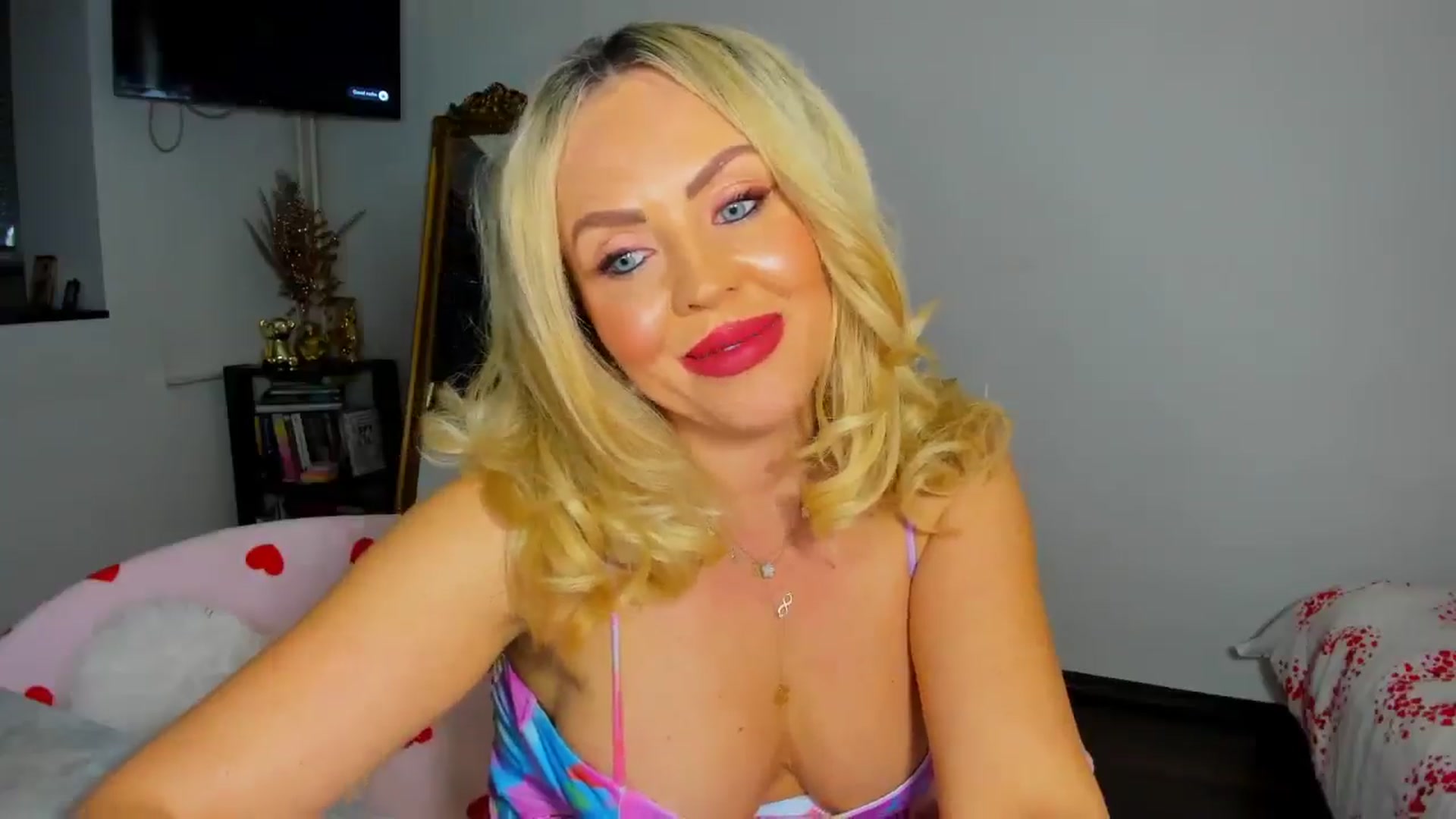 Gallery image thumbnail from MISS_JOY99's myfreecams stream on, 11/23/2025, 14:32 image 16 of 20