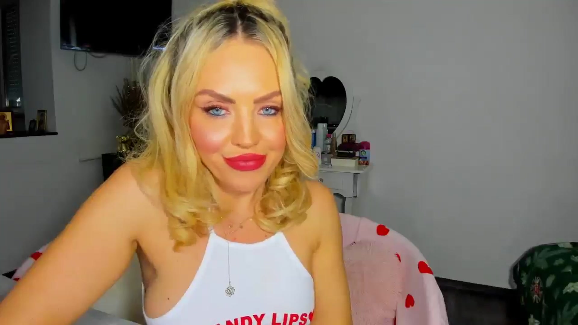 Gallery image thumbnail from MISS_JOY99's myfreecams stream on, 11/27/2025, 12:03 image 10 of 20