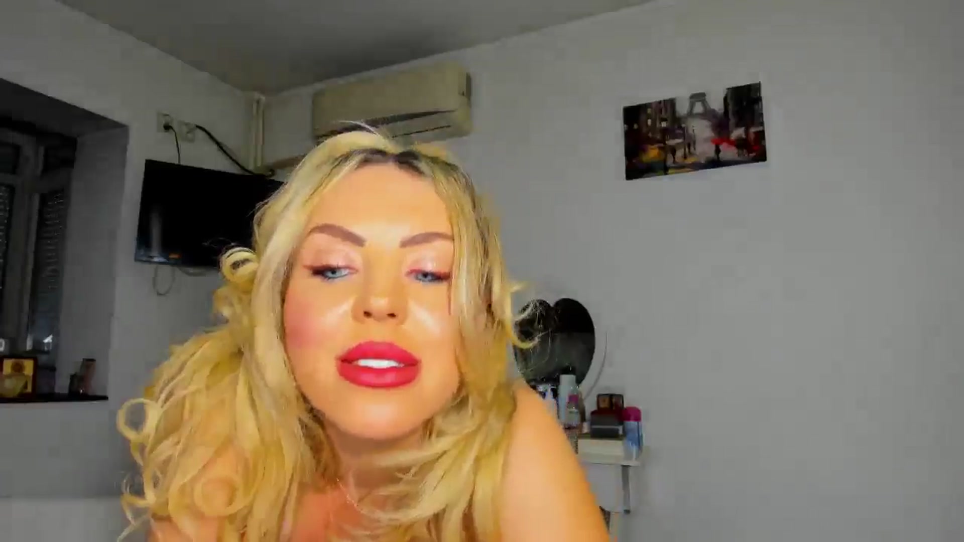 Gallery image thumbnail from MISS_JOY99's myfreecams stream on, 12/05/2025, 12:53 image 11 of 20