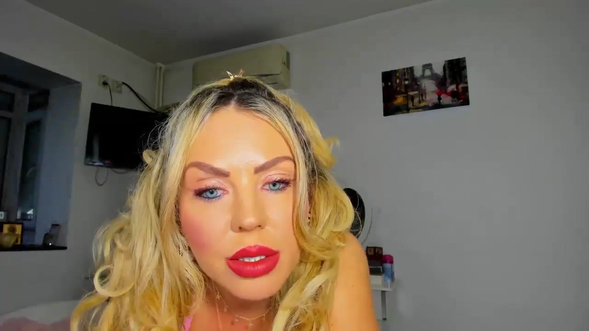 Gallery image thumbnail from MISS_JOY99's myfreecams stream on, 12/06/2025, 13:27 image 20 of 20