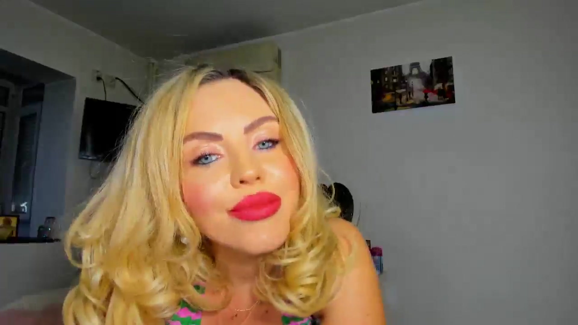 Gallery image thumbnail from MISS_JOY99's myfreecams stream on, 12/08/2025, 11:18 image 3 of 20