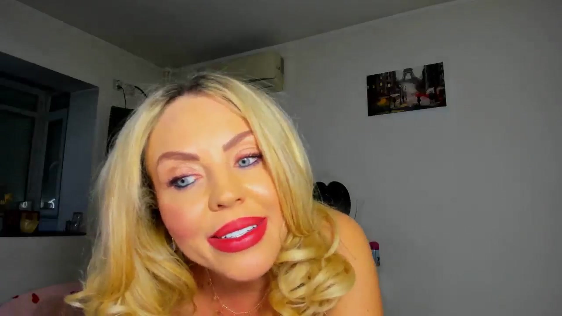Gallery image thumbnail from MISS_JOY99's myfreecams stream on, 12/13/2025, 16:57 image 3 of 20