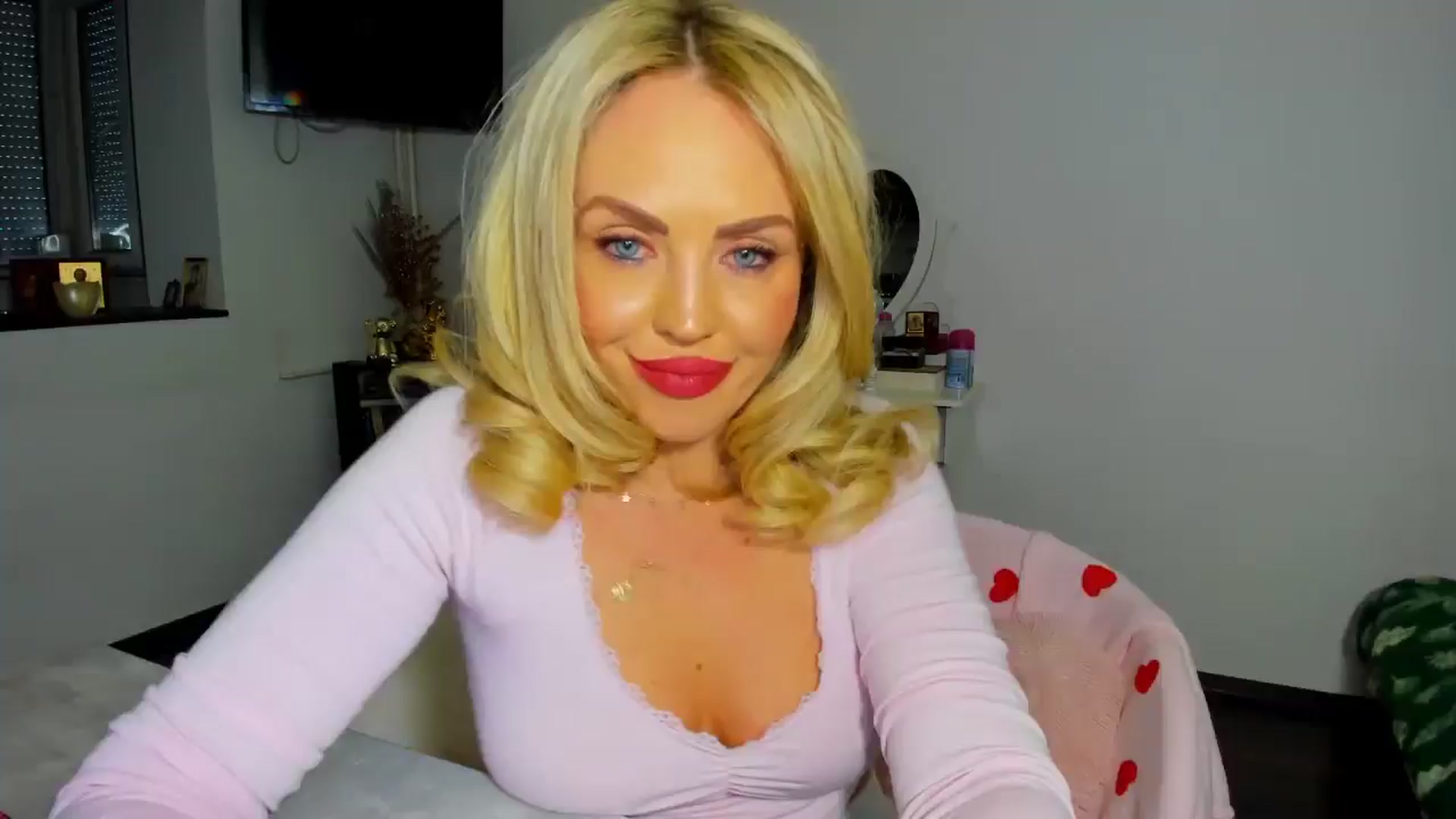 Gallery image thumbnail from MISS_JOY99's myfreecams stream on, 12/26/2025, 12:52 image 19 of 20