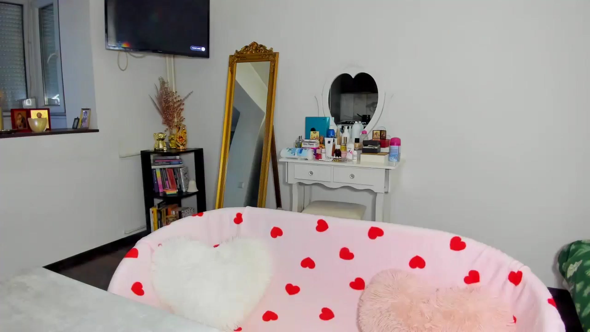 Gallery image thumbnail from MISS_JOY99's myfreecams stream on, 12/26/2025, 14:30 image 5 of 20