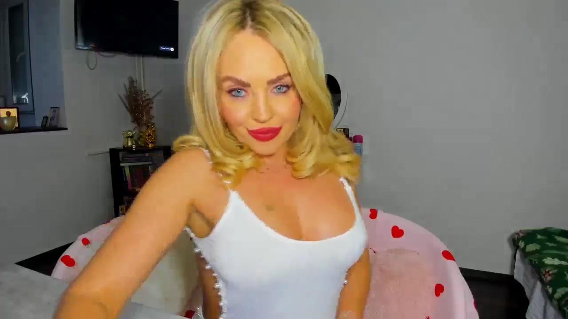 Gallery image thumbnail from MISS_JOY99's myfreecams stream on, 12/27/2025, 16:59 image 8 of 20