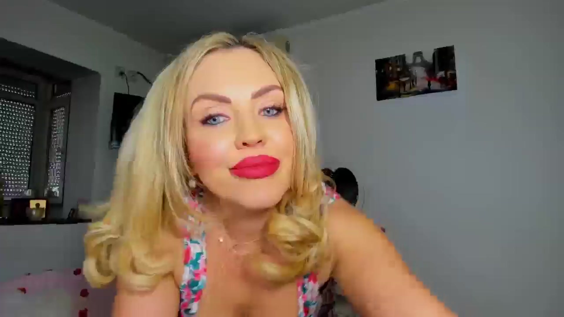 Gallery image thumbnail from MISS_JOY99's myfreecams stream on, 12/30/2025, 11:11 image 4 of 20