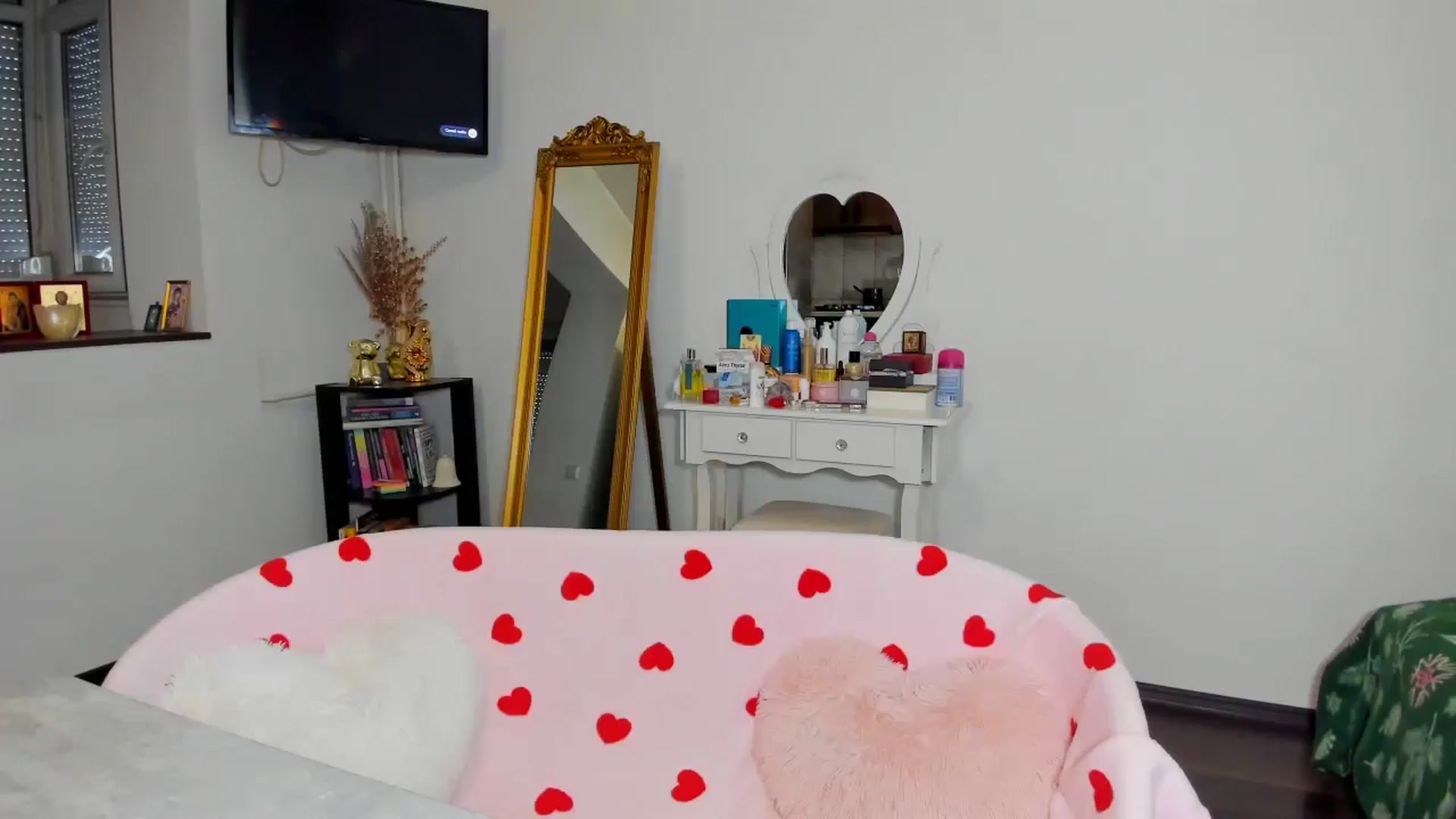 Gallery image thumbnail from MISS_JOY99's myfreecams stream on, 12/30/2025, 12:41 image 14 of 20