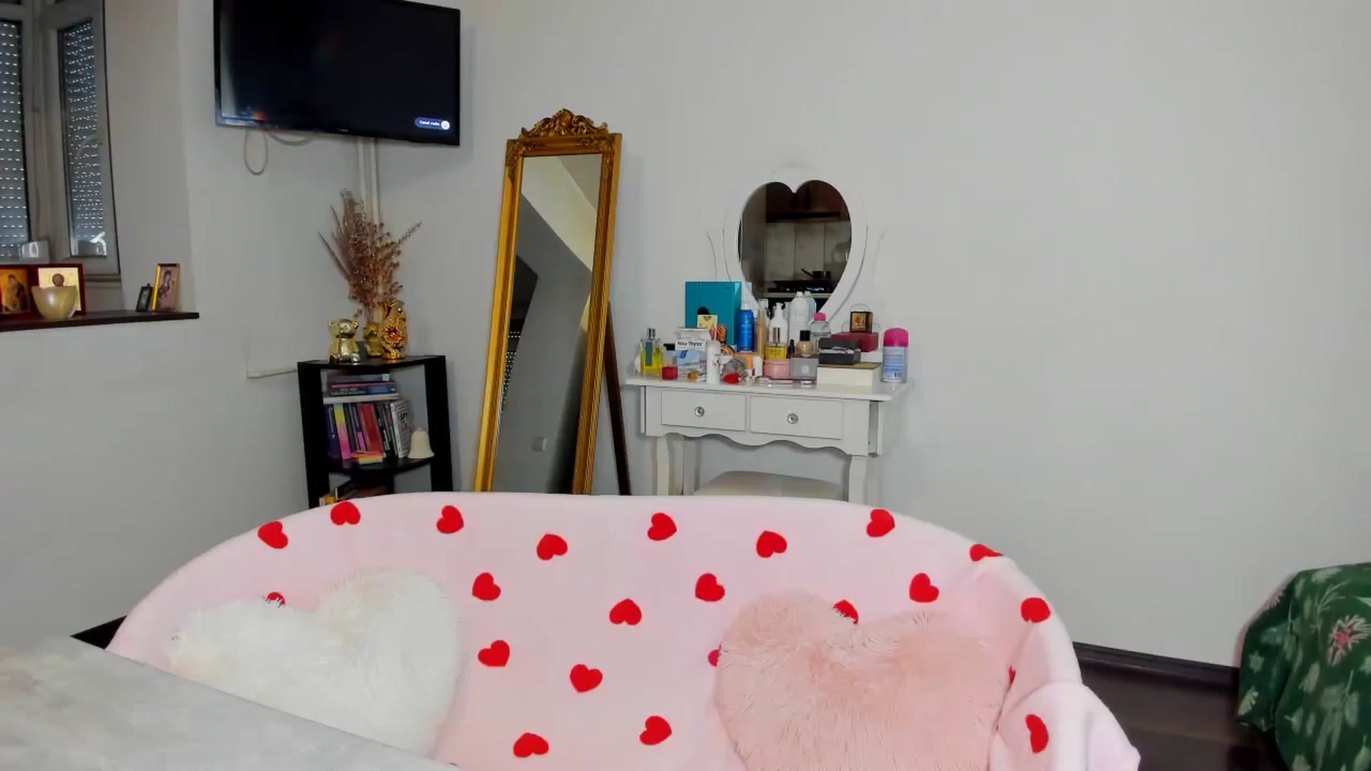 Gallery image thumbnail from MISS_JOY99's myfreecams stream on, 12/30/2025, 12:41 image 18 of 20