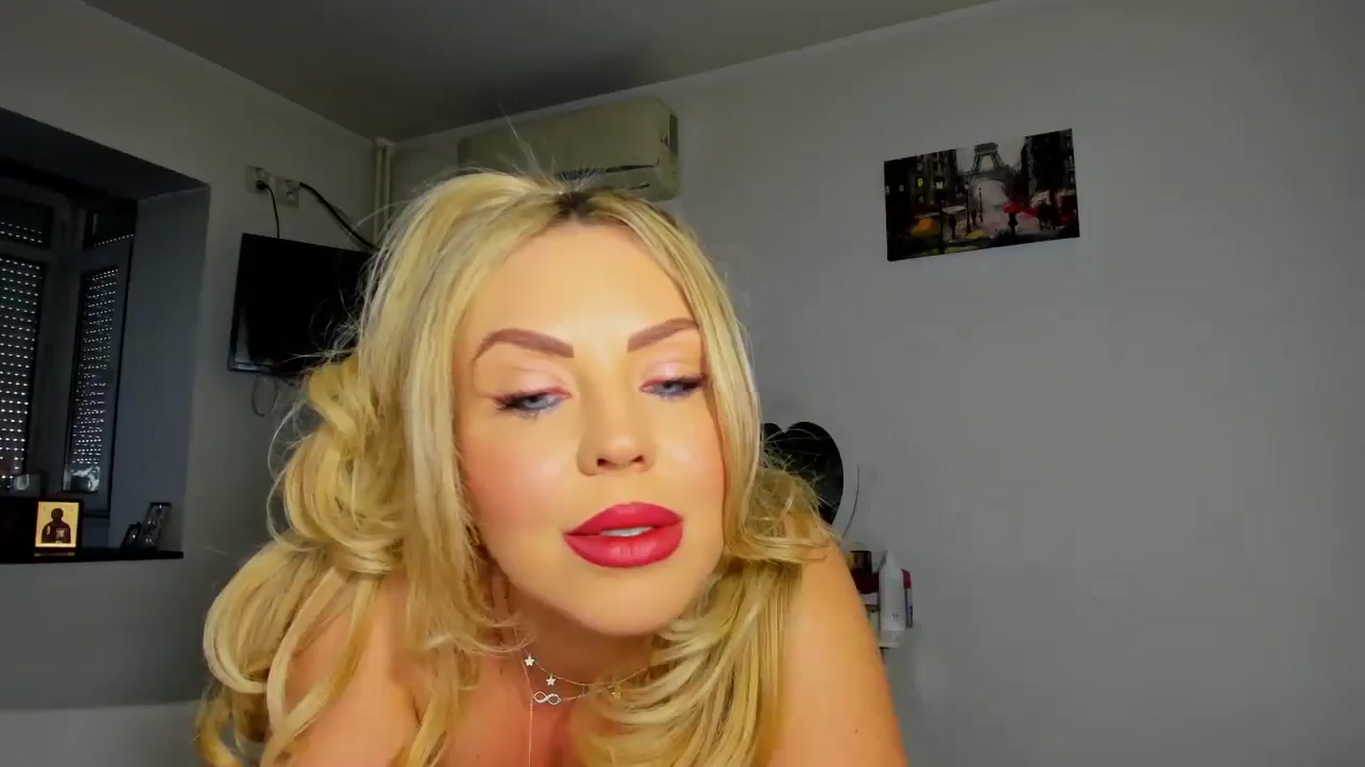 Gallery image thumbnail from MISS_JOY99's myfreecams stream on, 12/31/2025, 09:08 image 7 of 20