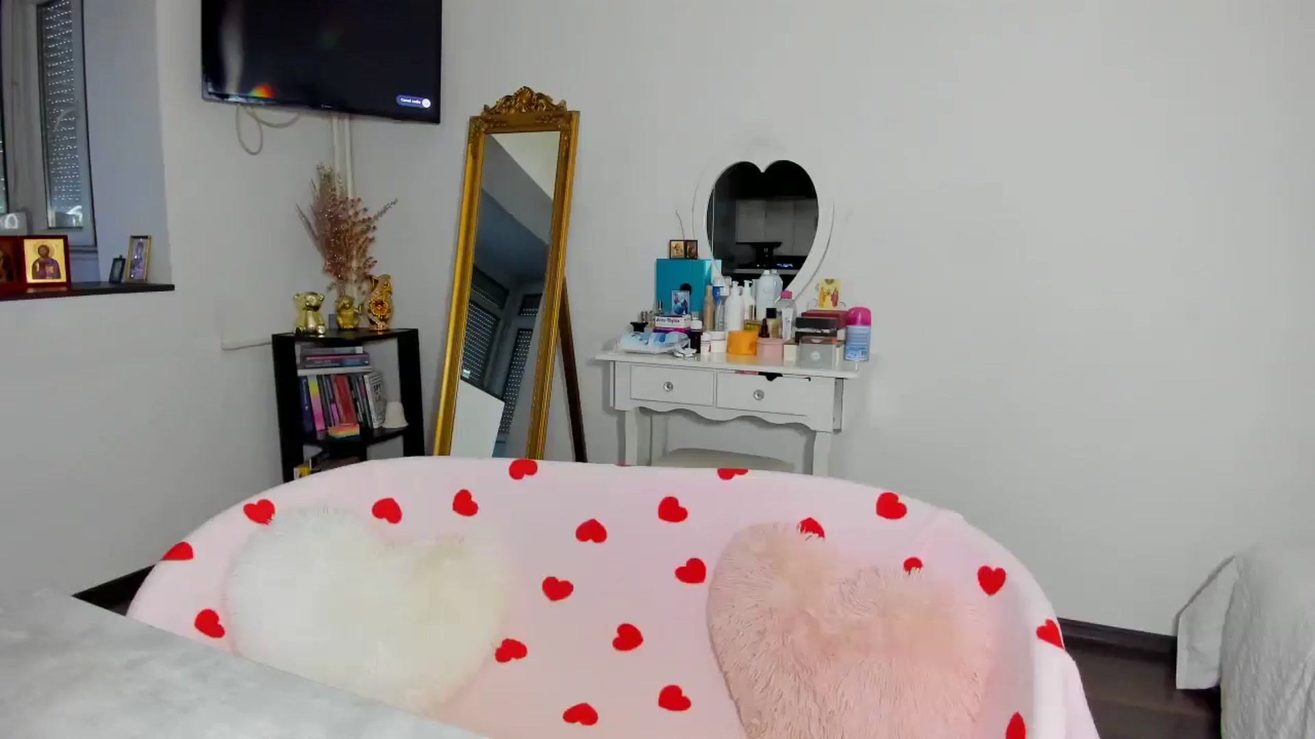 Gallery image thumbnail from MISS_JOY99's myfreecams stream on, 01/07/2026, 12:53 image 7 of 20