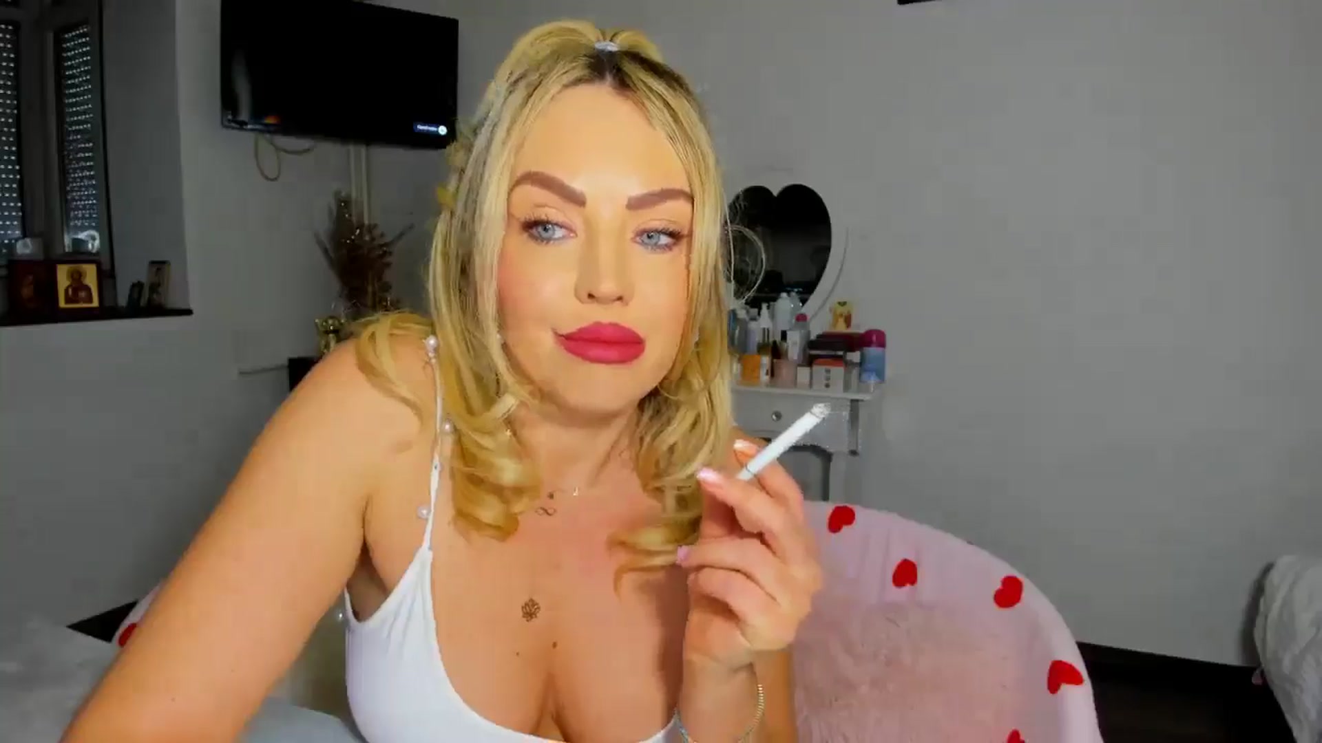Gallery image thumbnail from MISS_JOY99's myfreecams stream on, 01/11/2026, 12:25 image 4 of 20