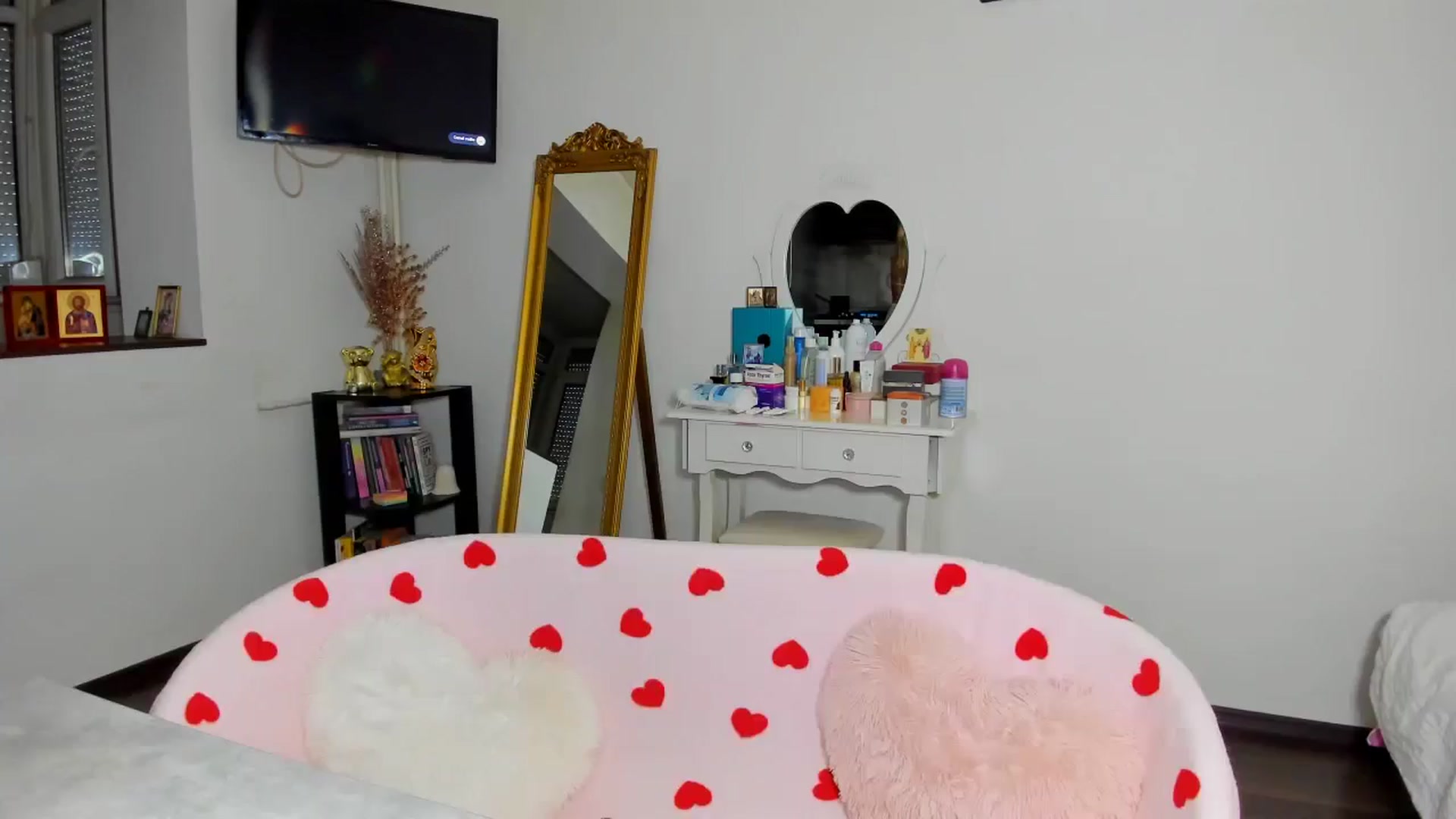 Gallery image thumbnail from MISS_JOY99's myfreecams stream on, 01/11/2026, 12:25 image 12 of 20