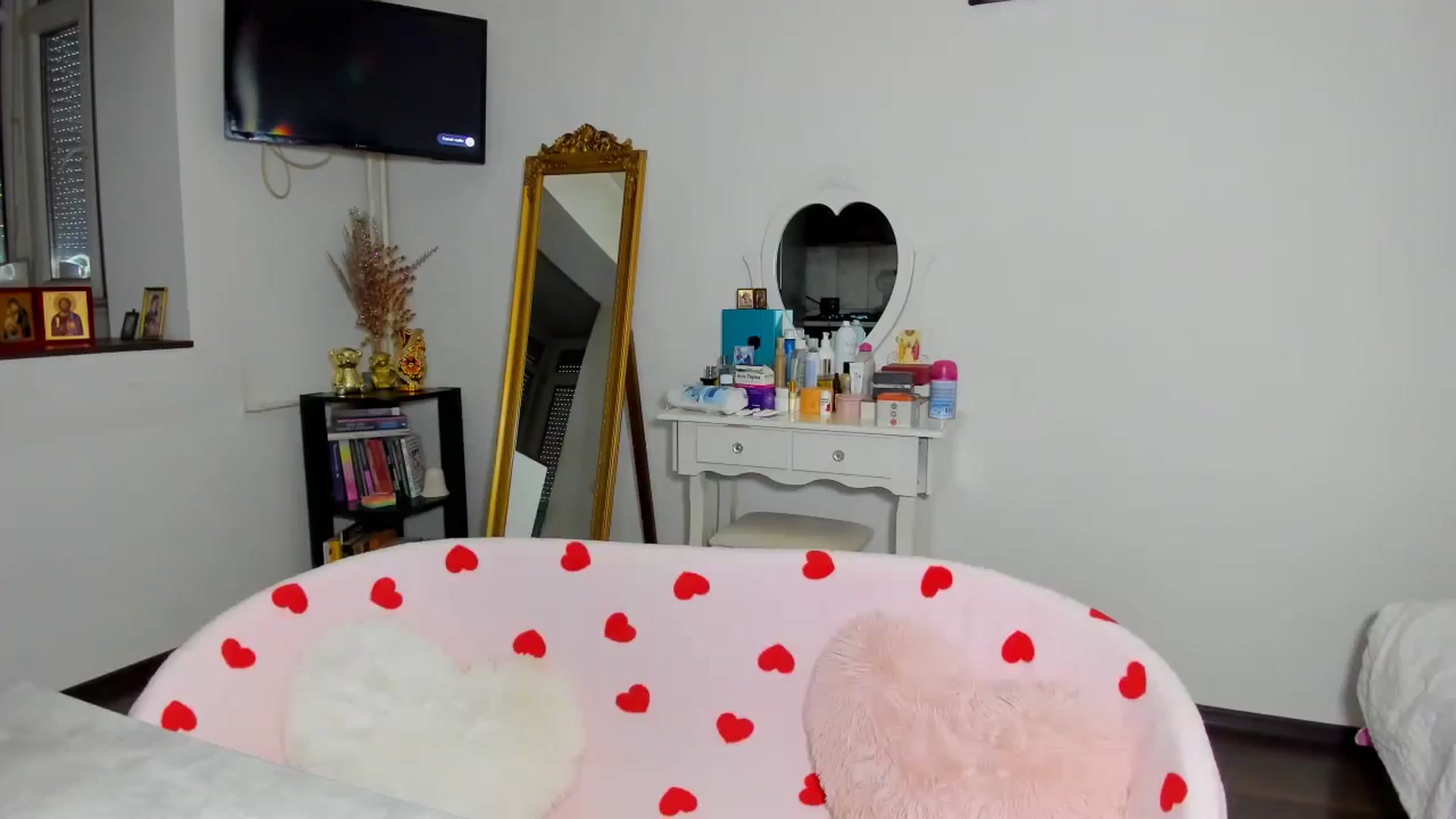 Gallery image thumbnail from MISS_JOY99's myfreecams stream on, 01/11/2026, 12:25 image 10 of 20
