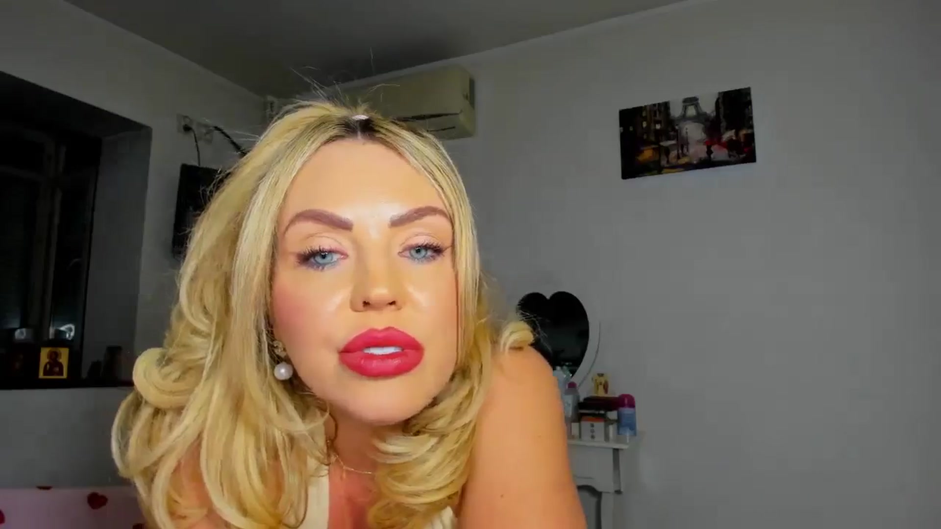 Gallery image thumbnail from MISS_JOY99's myfreecams stream on, 01/11/2026, 17:24 image 9 of 20