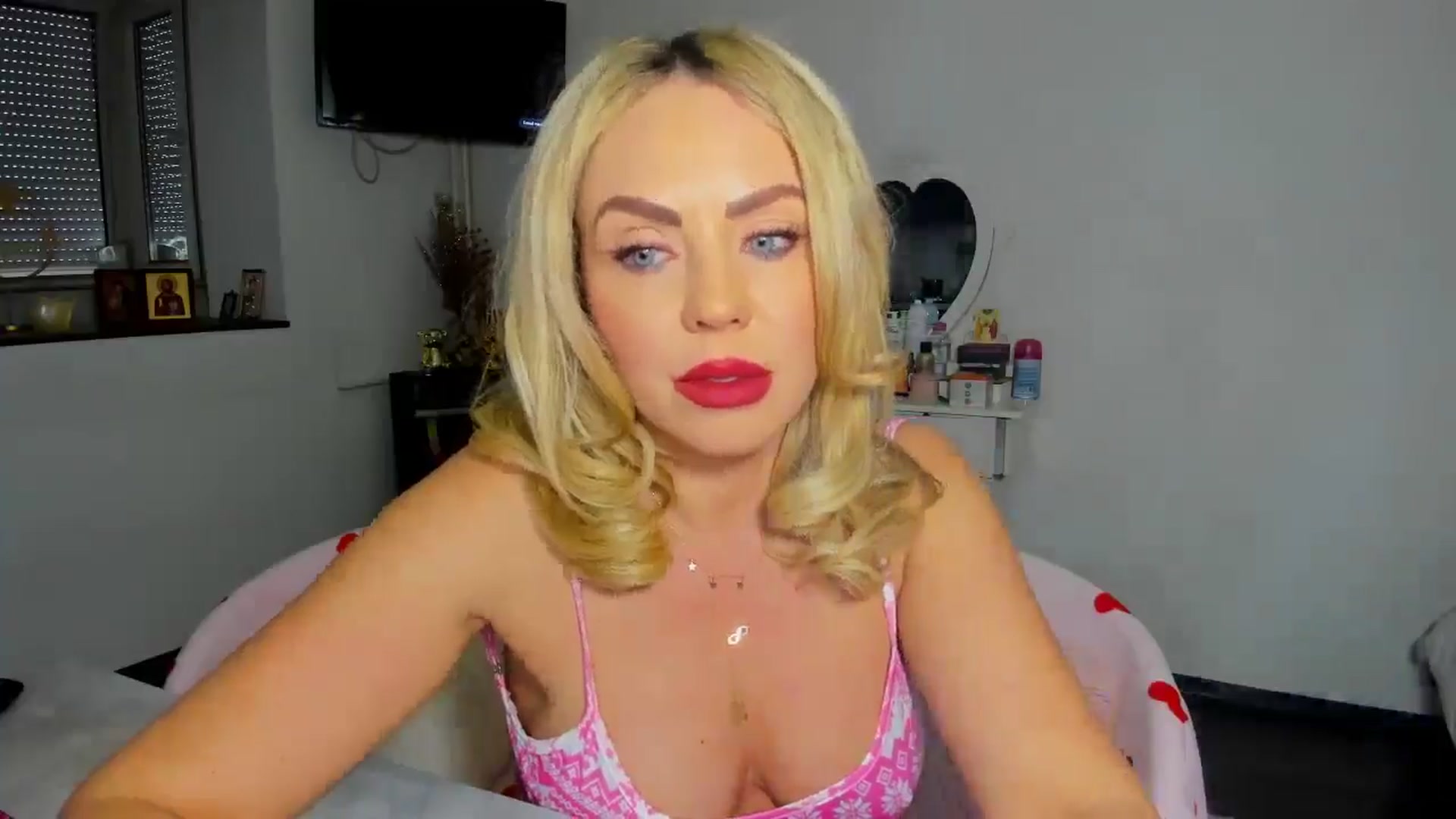 Gallery image thumbnail from MISS_JOY99's myfreecams stream on, 01/18/2026, 12:28 image 6 of 20