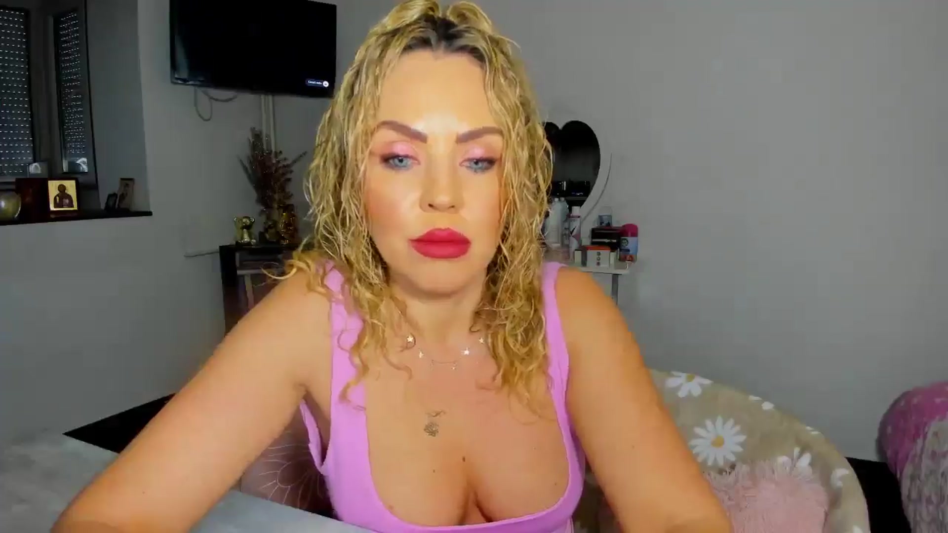 Gallery image thumbnail from MISS_JOY99's myfreecams stream on, 01/31/2026, 11:23 image 2 of 20