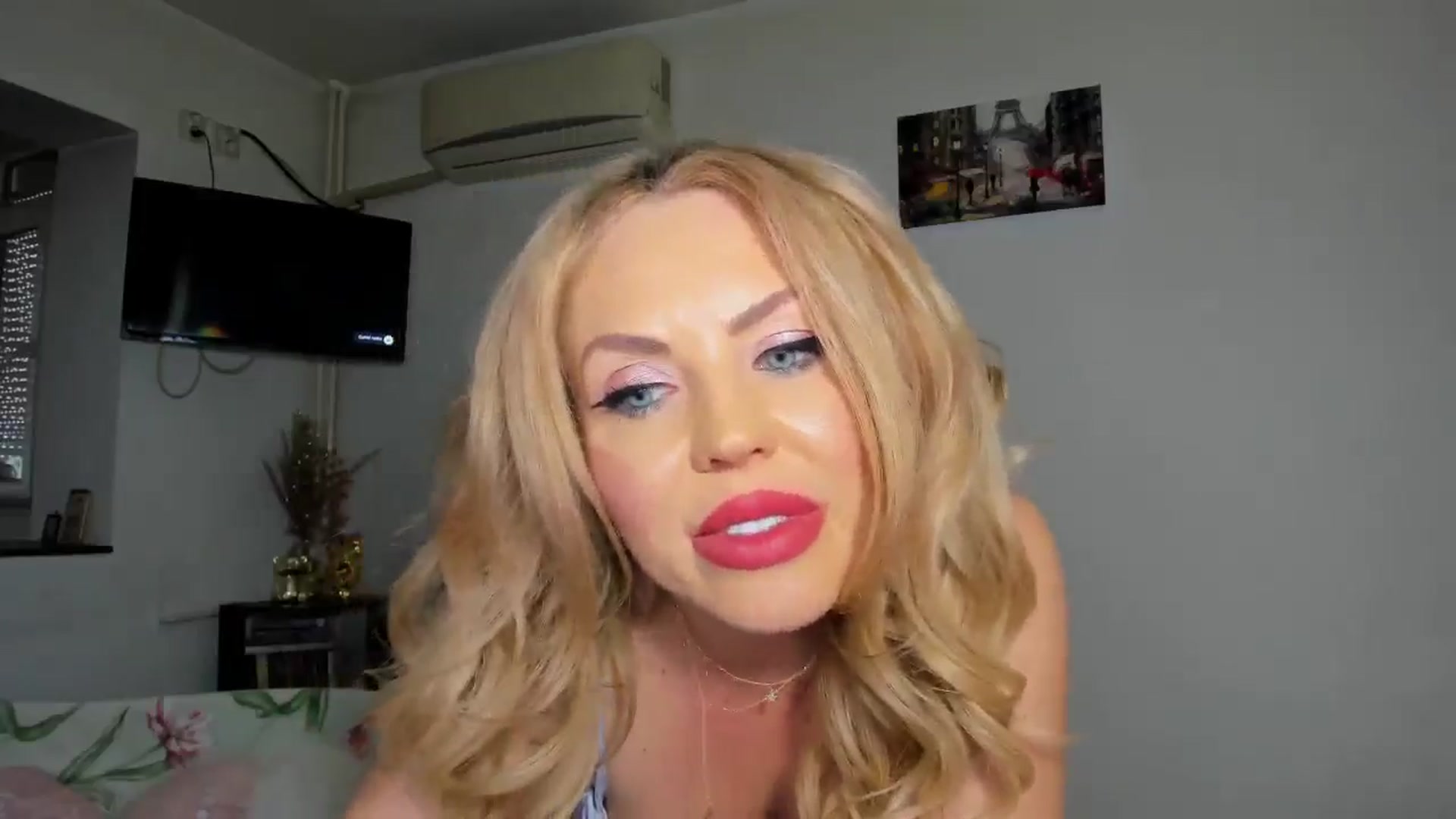 Gallery image thumbnail from MISS_JOY99's myfreecams stream on, 04/13/2026, 14:38 image 4 of 20