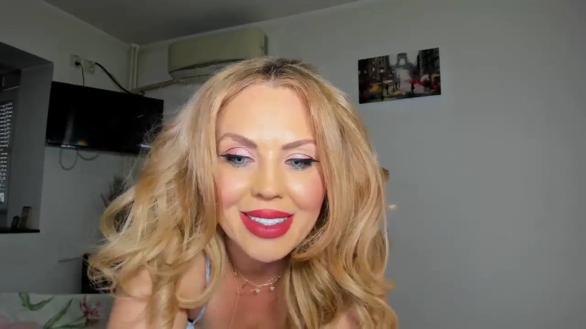 Gallery image thumbnail from MISS_JOY99's myfreecams stream on, 04/13/2026, 14:38 image 10 of 20