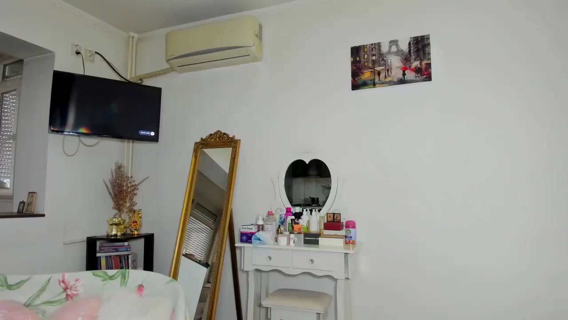 Gallery image thumbnail from MISS_JOY99's myfreecams stream on, 04/13/2026, 14:38 image 5 of 20