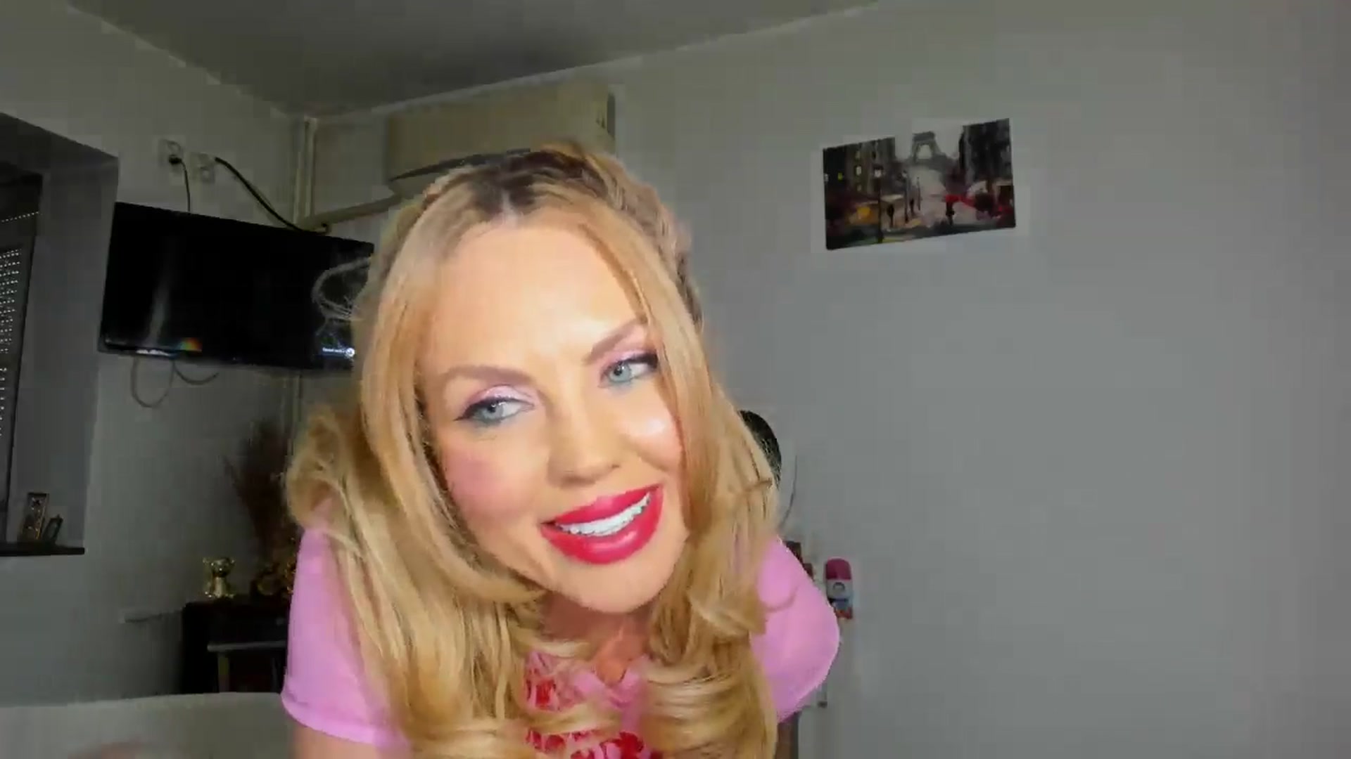 Gallery image thumbnail from MISS_JOY99's myfreecams stream on, 04/21/2026, 11:01 image 19 of 20