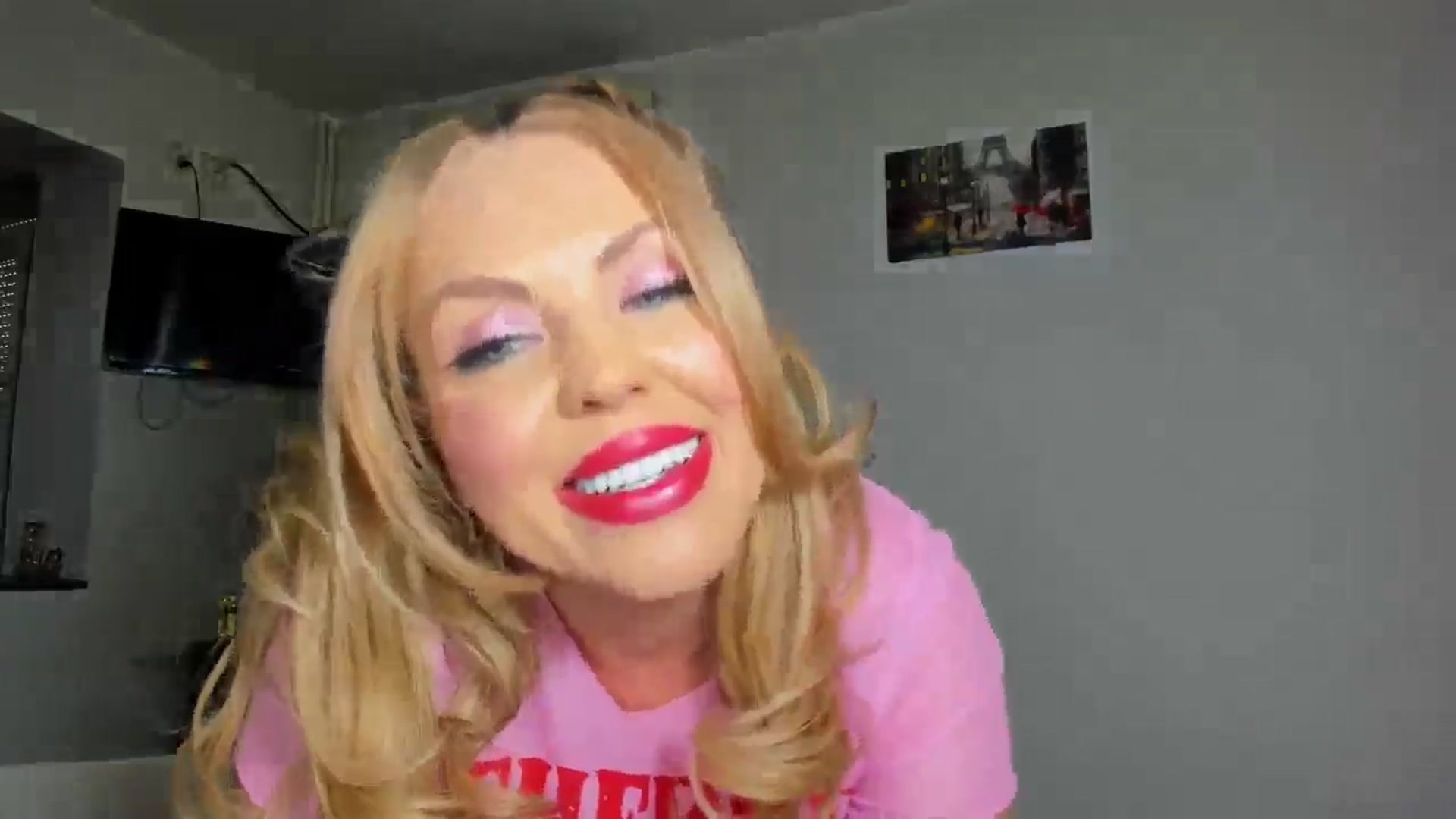 Gallery image thumbnail from MISS_JOY99's myfreecams stream on, 04/21/2026, 11:01 image 8 of 20