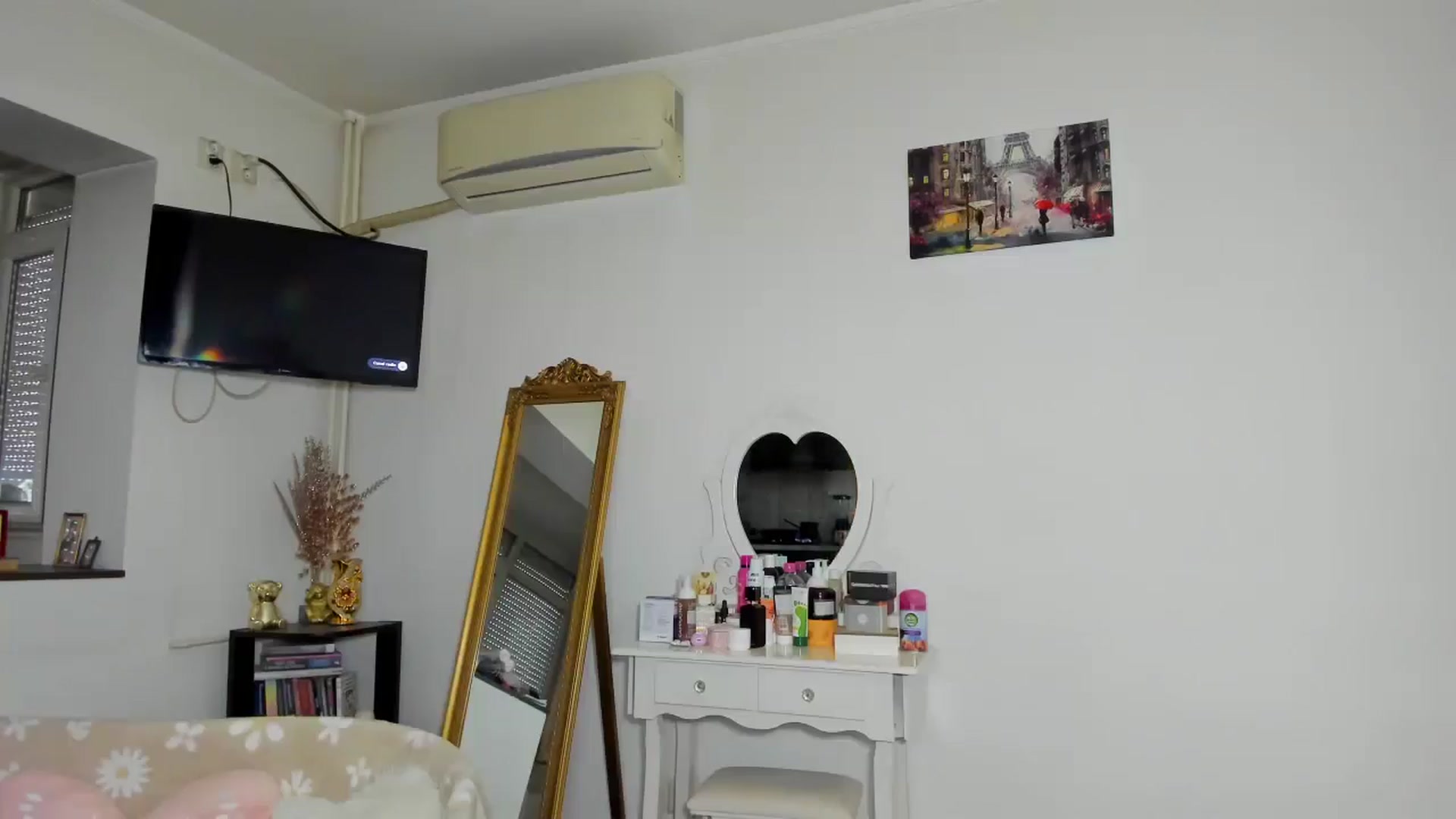 Gallery image thumbnail from MISS_JOY99's myfreecams stream on, 04/29/2026, 09:36 image 11 of 20