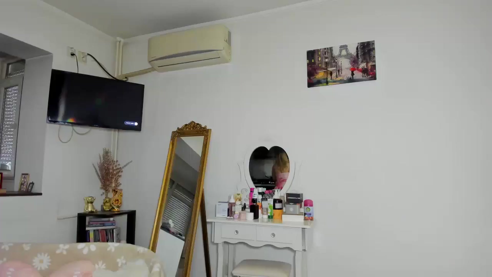 Gallery image thumbnail from MISS_JOY99's myfreecams stream on, 04/29/2026, 09:36 image 14 of 20